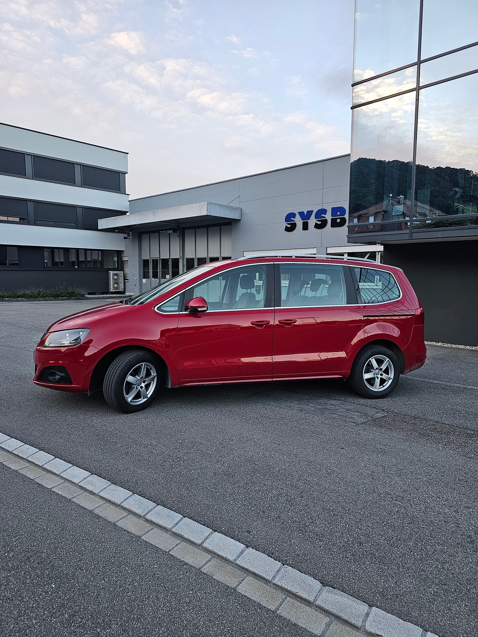 SEAT Alhambra 2.0 TDI Style Eco DSG-image-2