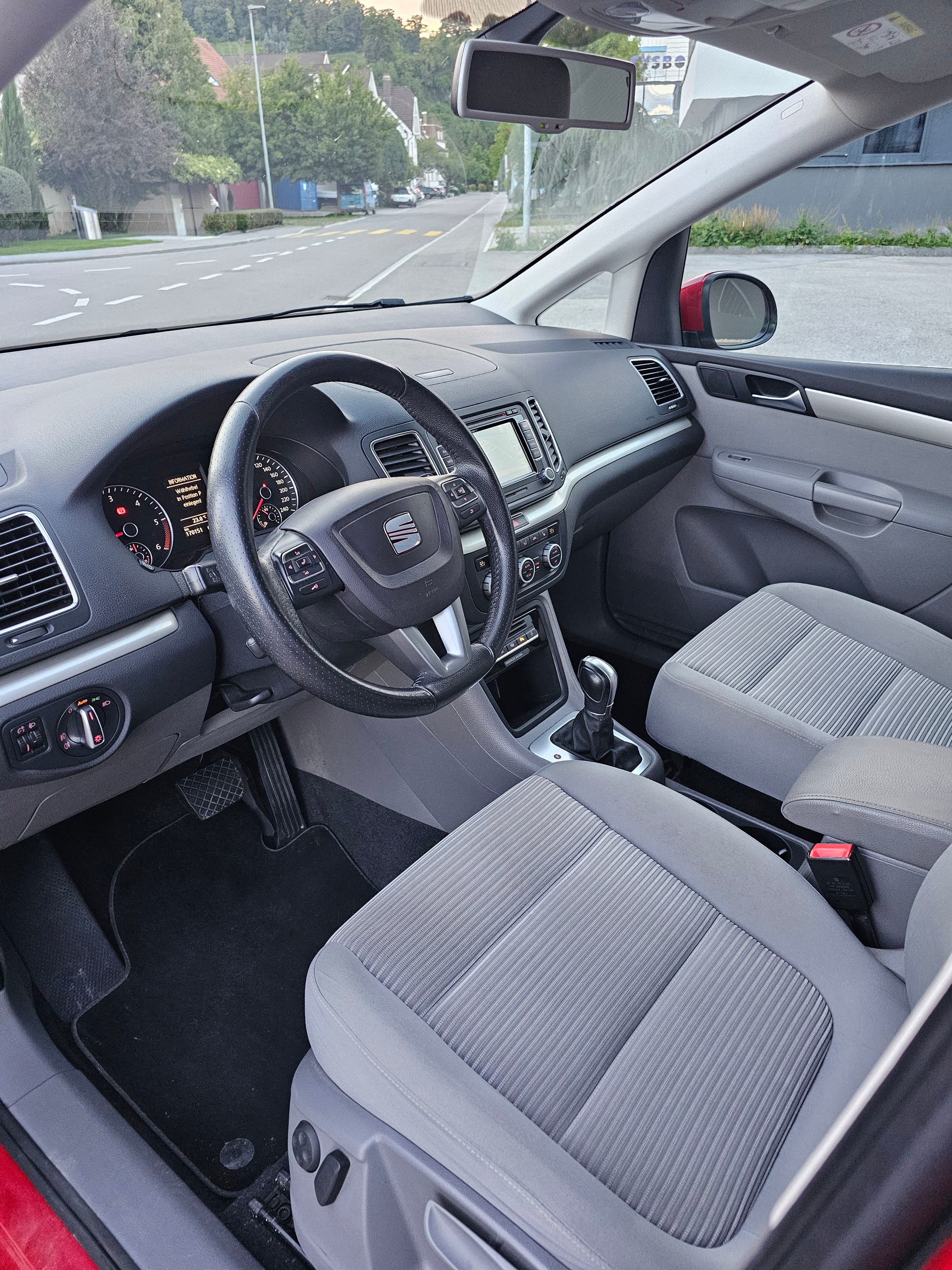 SEAT Alhambra 2.0 TDI Style Eco DSG-image-5
