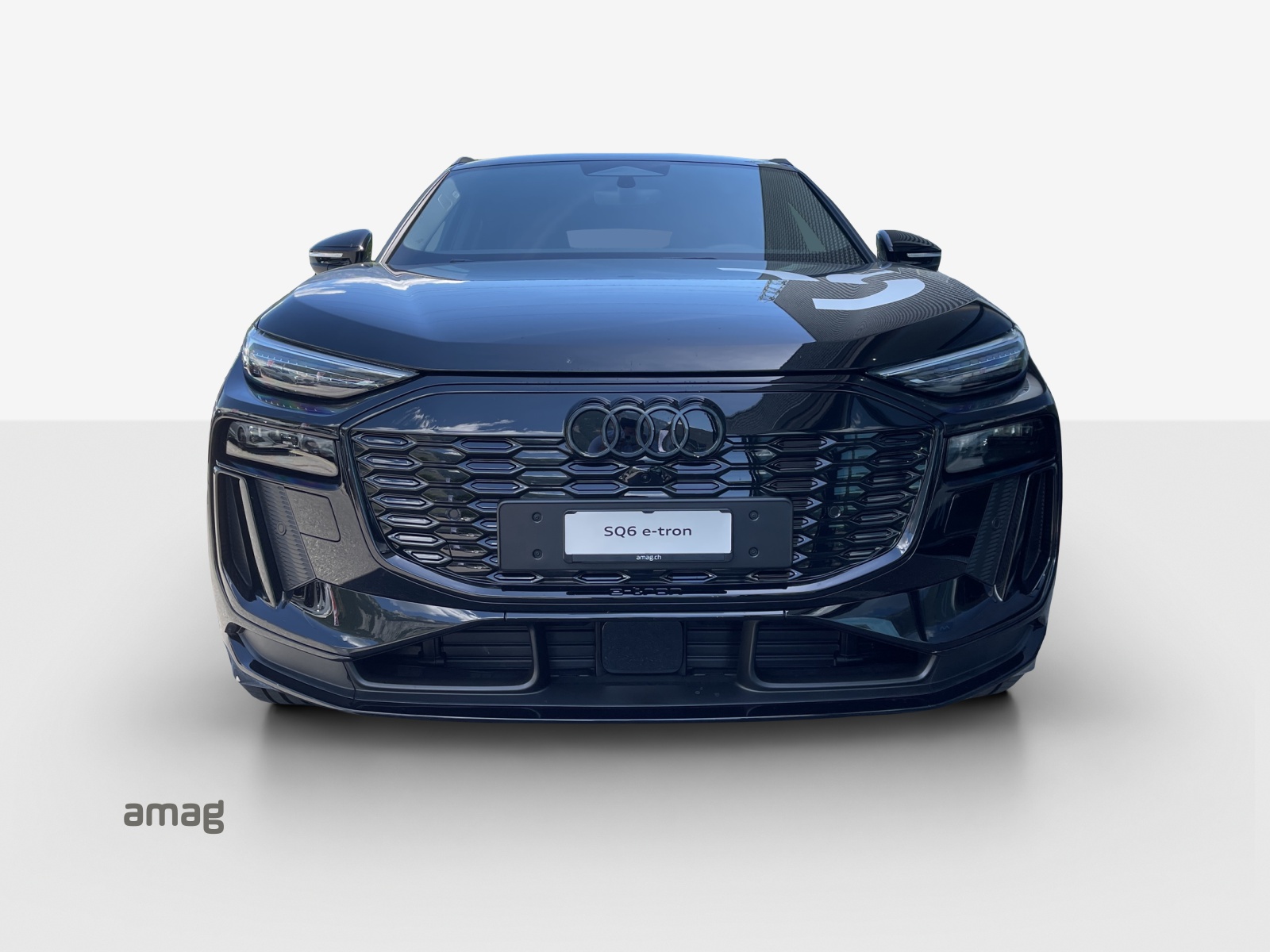 AUDI SQ6 Sportback e-tron quattro-image-6