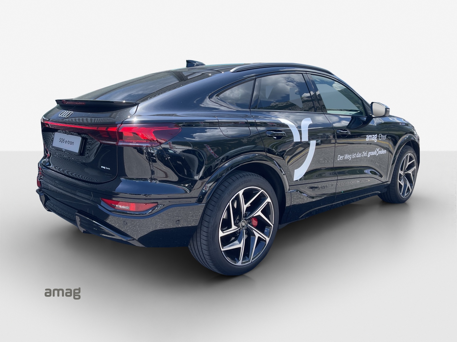 AUDI SQ6 Sportback e-tron quattro-image-4