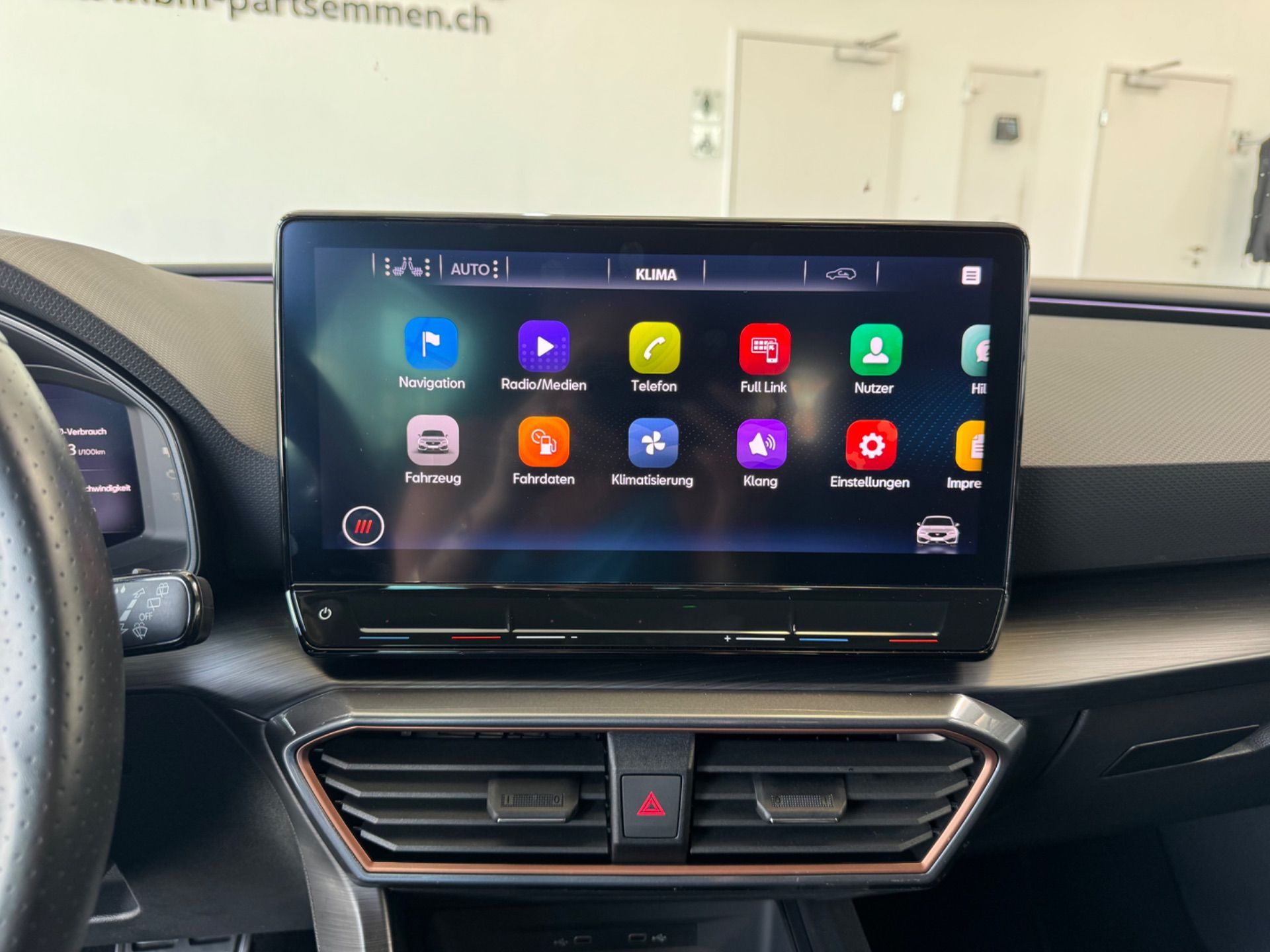 CUPRA Leon LEON VZ 2.0 TSI DSG-image-15