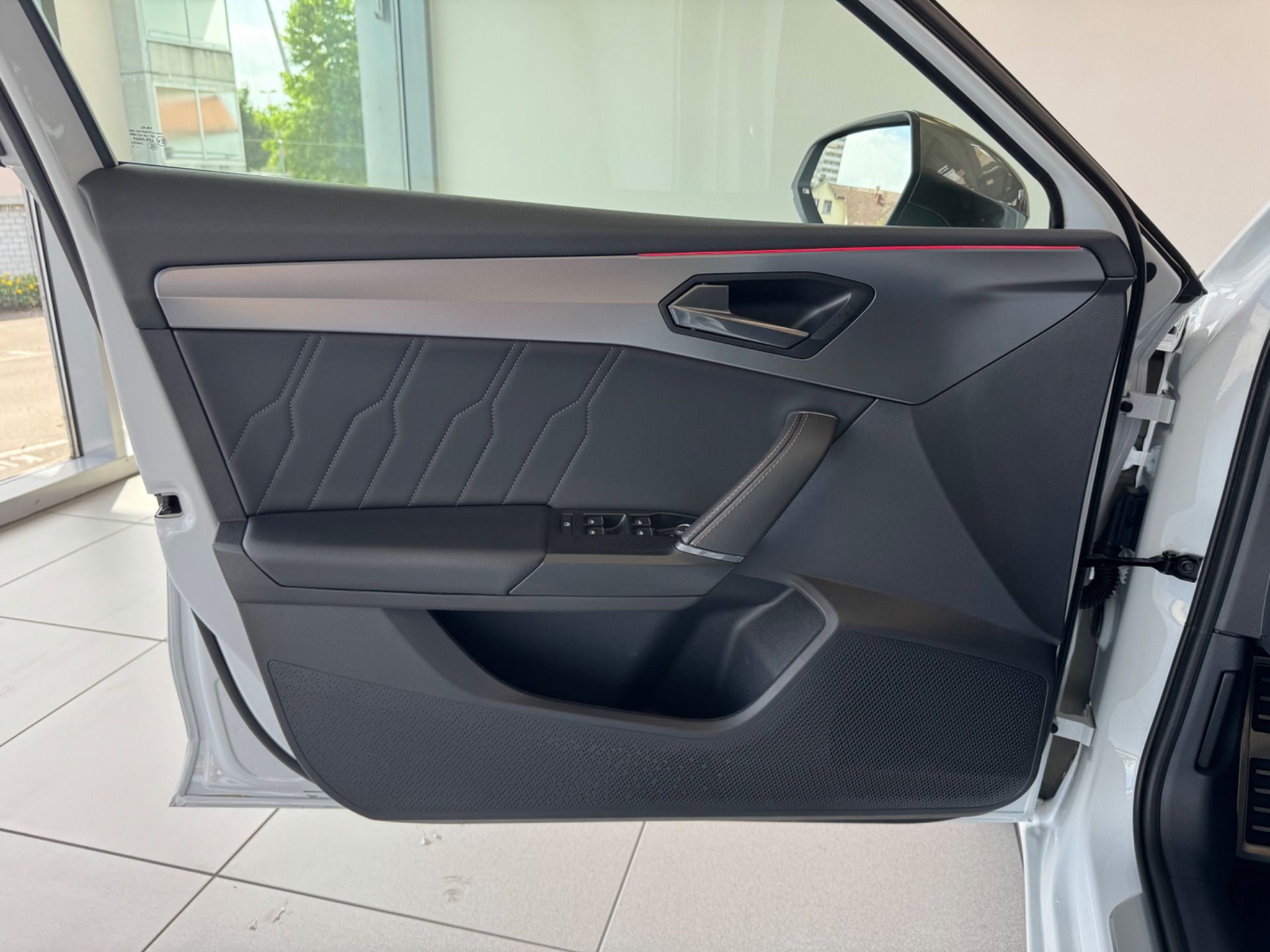 CUPRA Leon LEON VZ 2.0 TSI DSG-image-13
