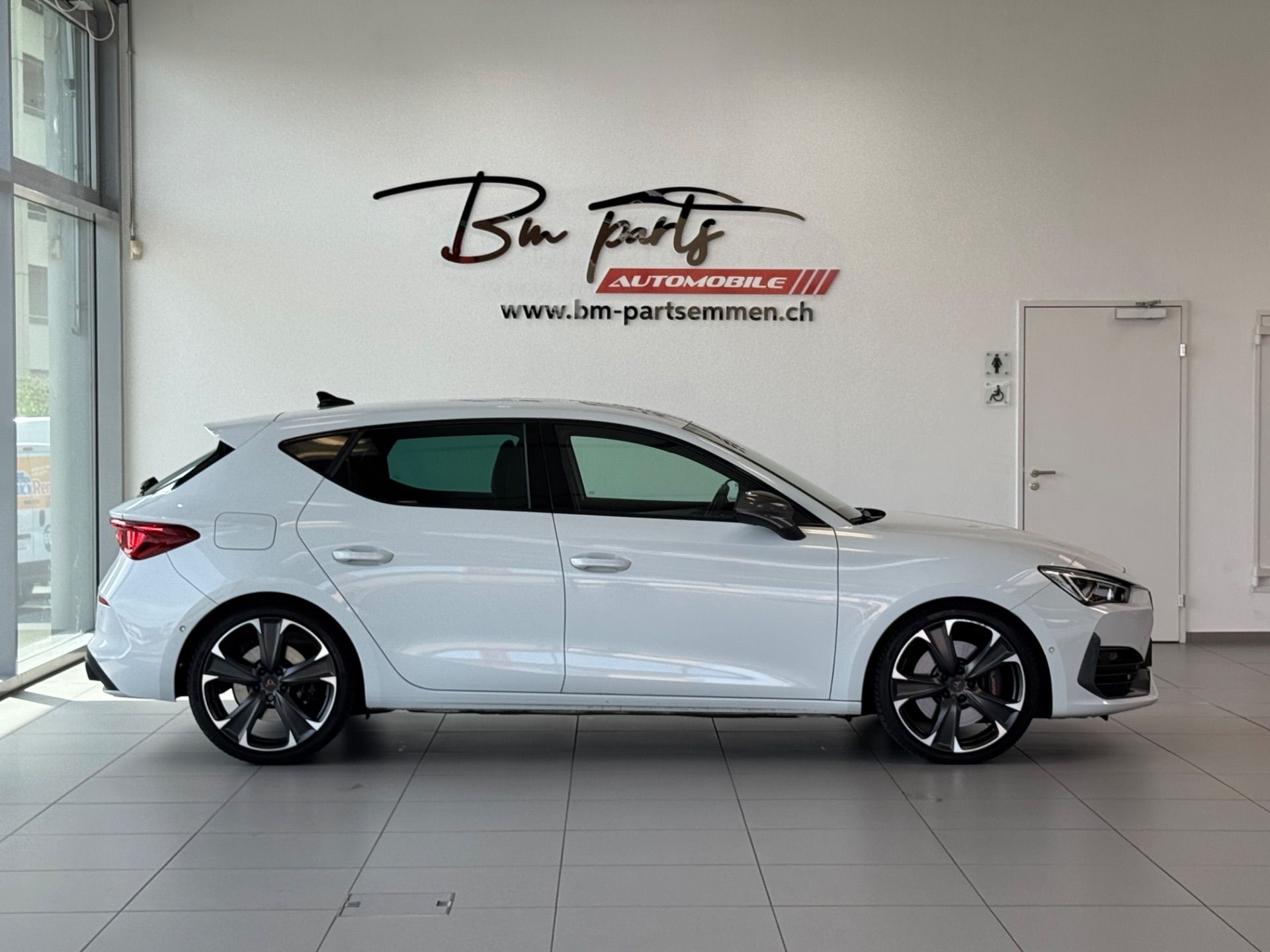 CUPRA Leon LEON VZ 2.0 TSI DSG-image-6