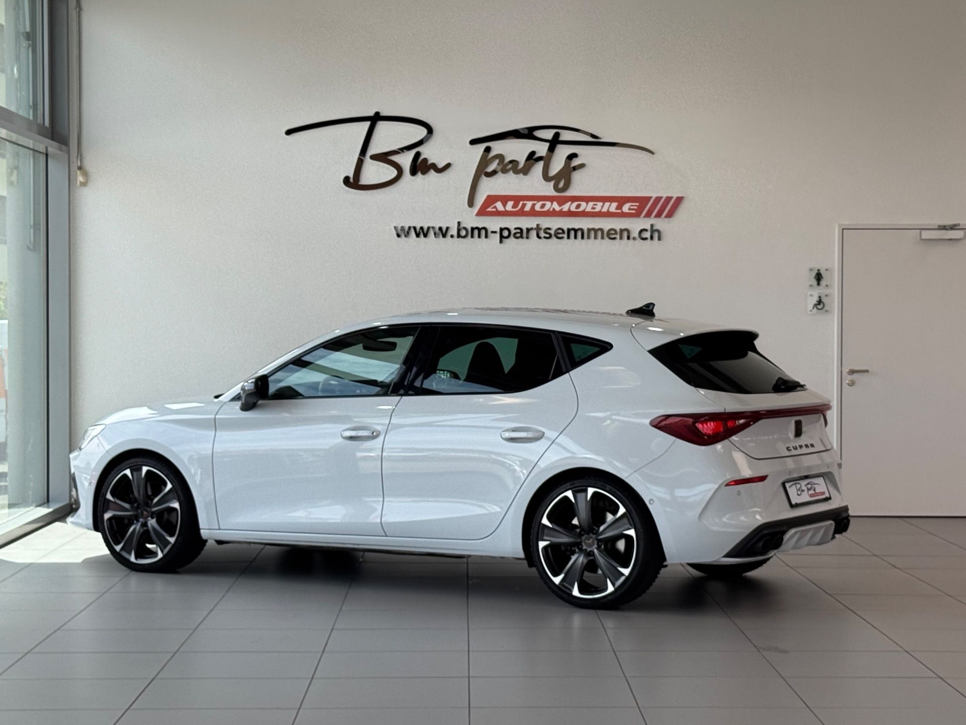 CUPRA Leon LEON VZ 2.0 TSI DSG-image-3
