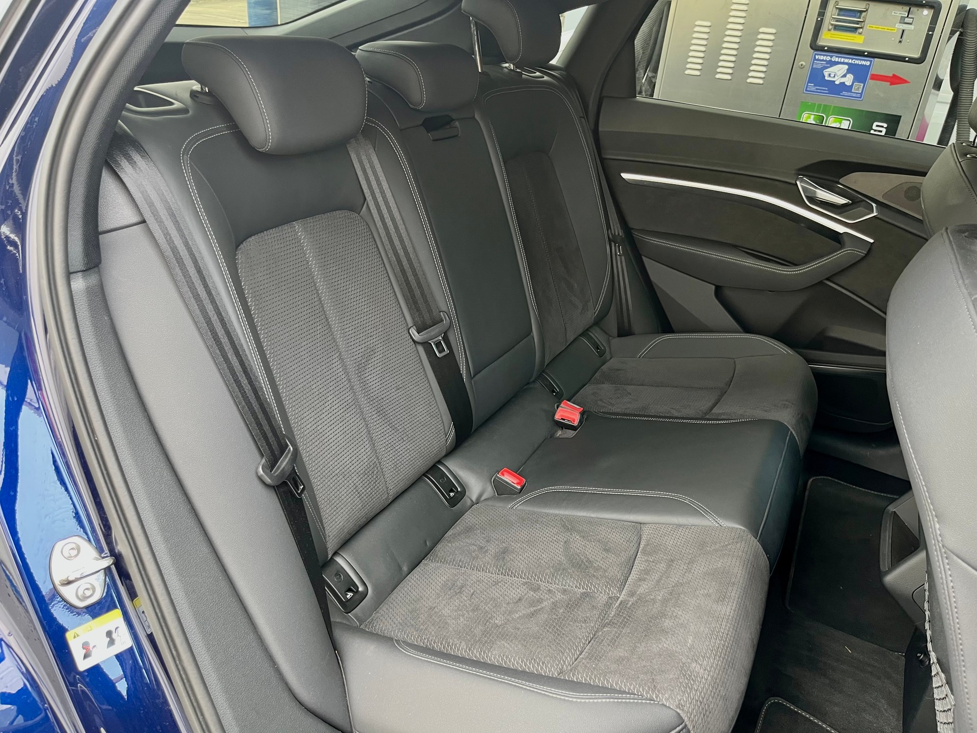 AUDI e-tron 50 Sportback S Line quattro**AHK1800 Kg**-image-30