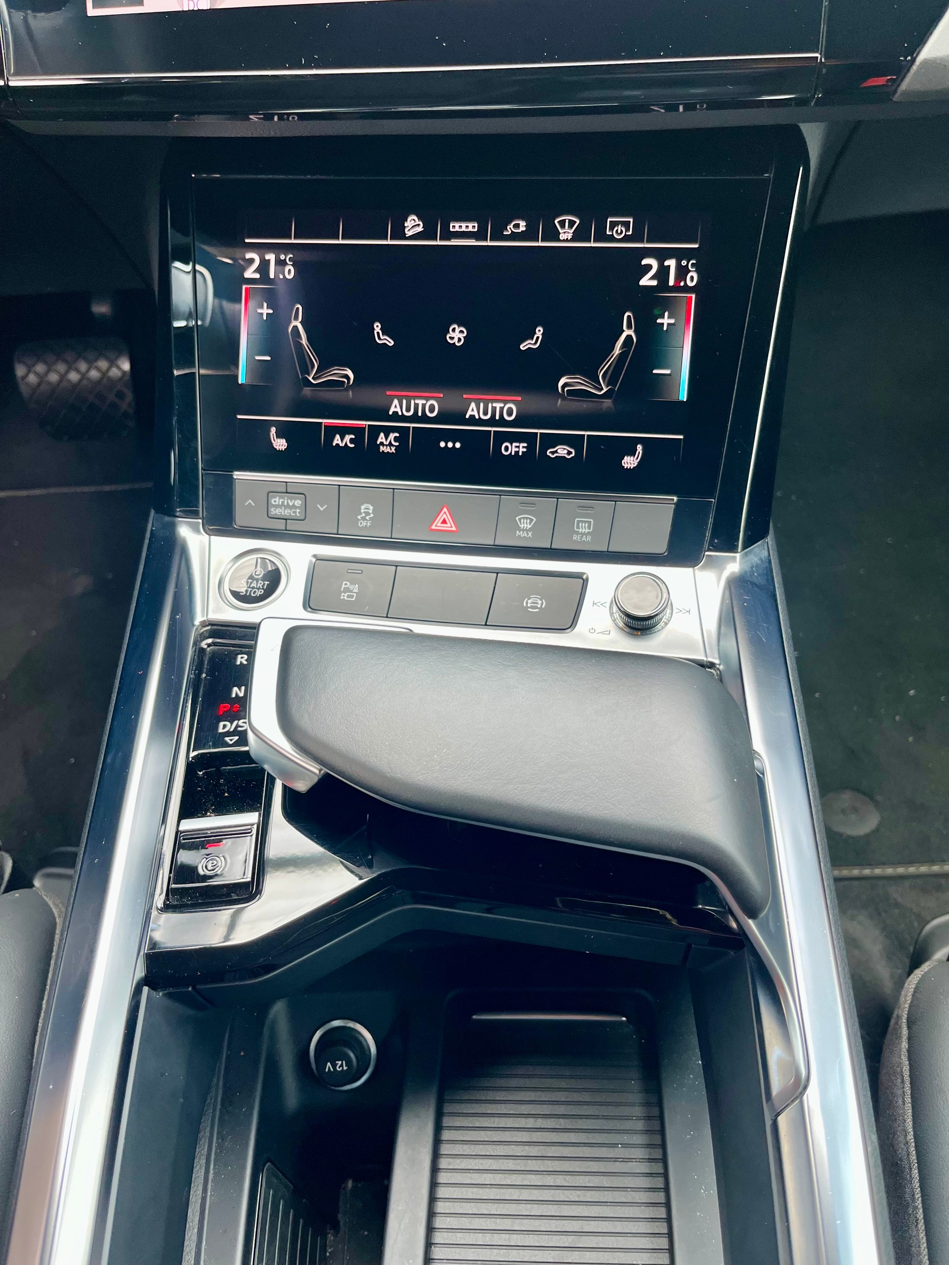 AUDI e-tron 50 Sportback S Line quattro**AHK1800 Kg**-image-18