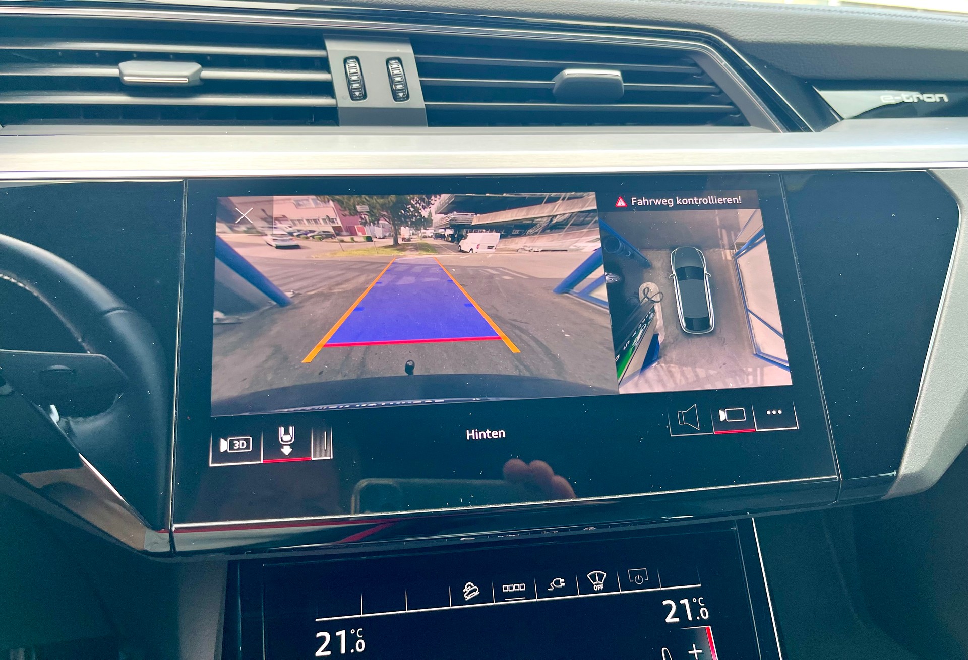 AUDI e-tron 50 Sportback S Line quattro**AHK1800 Kg**-image-24