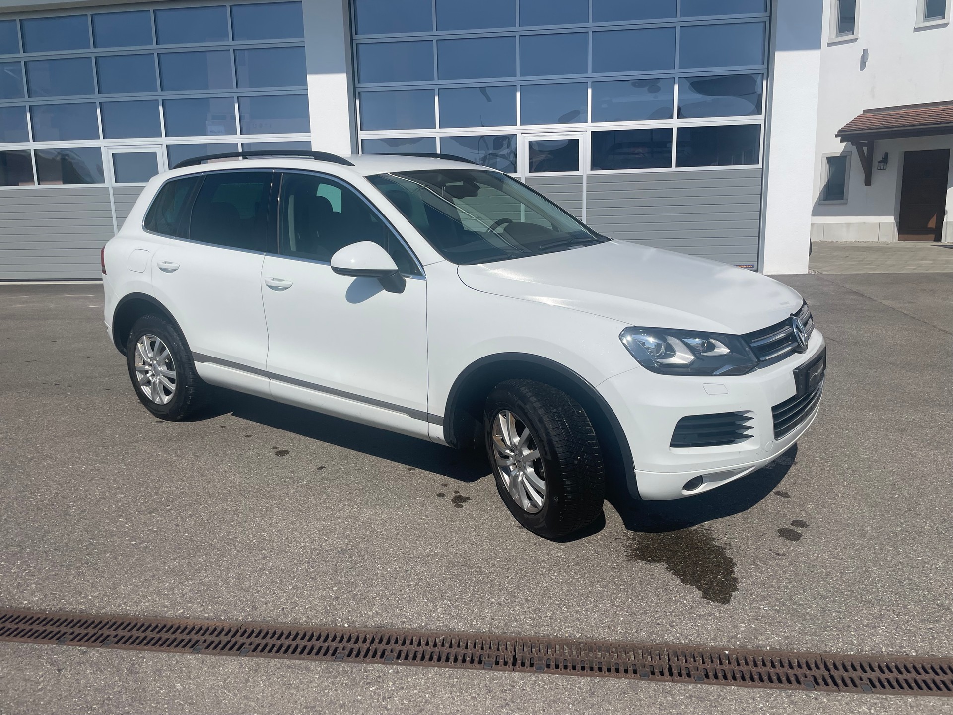 VW Touareg 3.0 TDI BMT Terrain Tech Bl.Pearl Tiptr-image-2