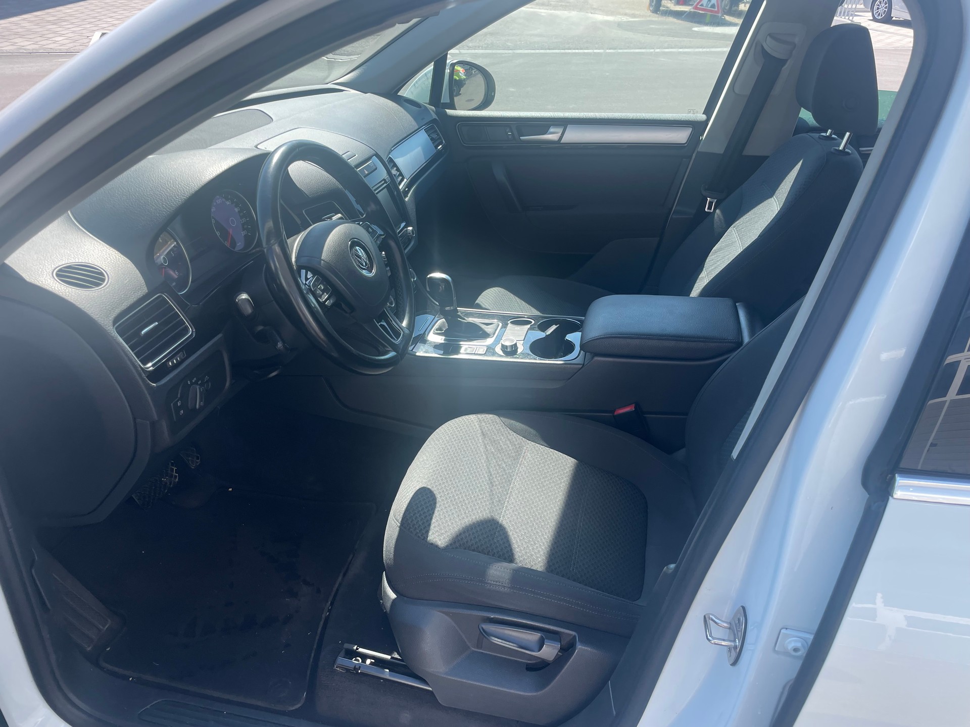 VW Touareg 3.0 TDI BMT Terrain Tech Bl.Pearl Tiptr-image-10