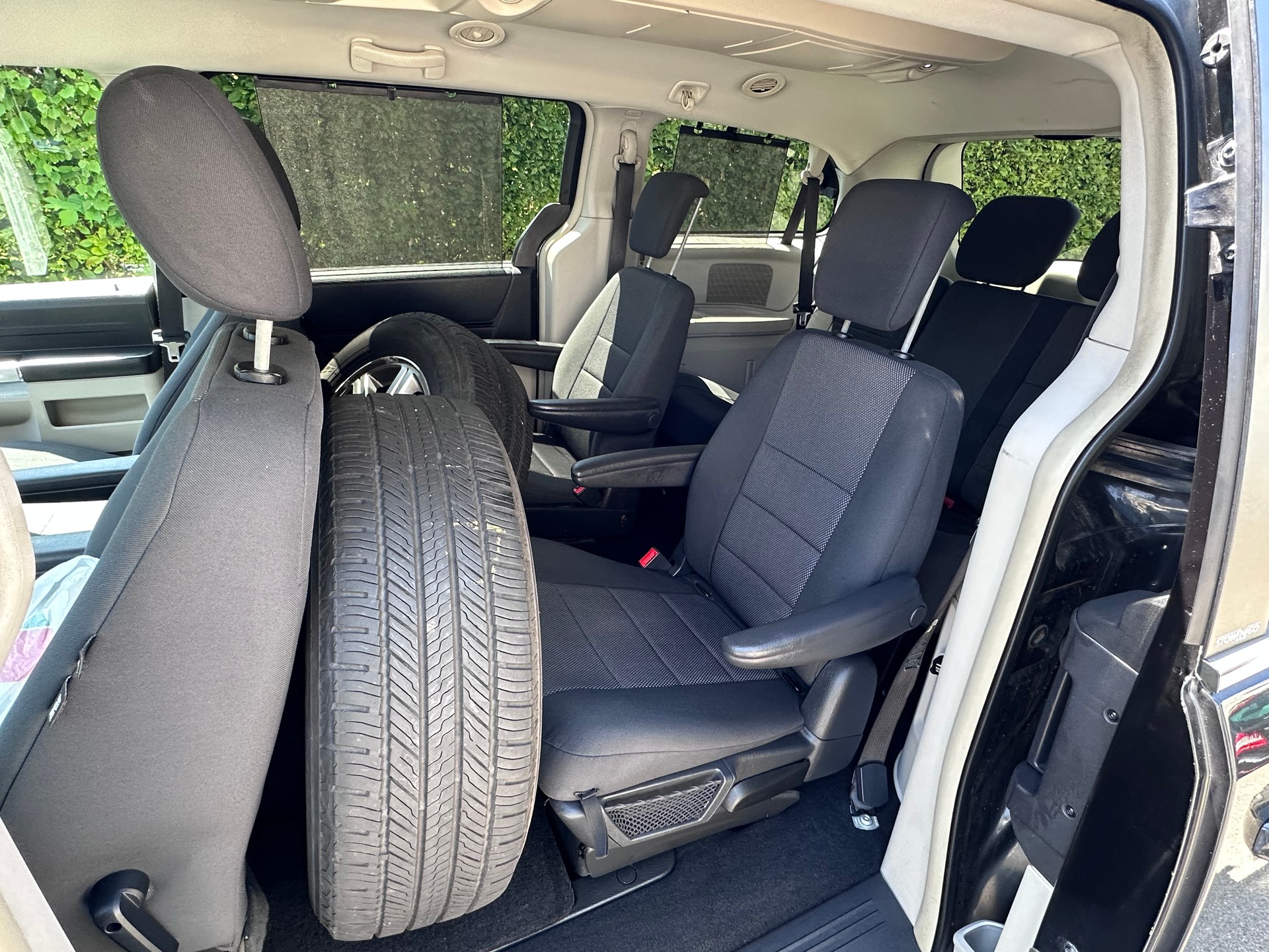 CHRYSLER Grand Voyager 2.8 CRD LX Automatic-image-13