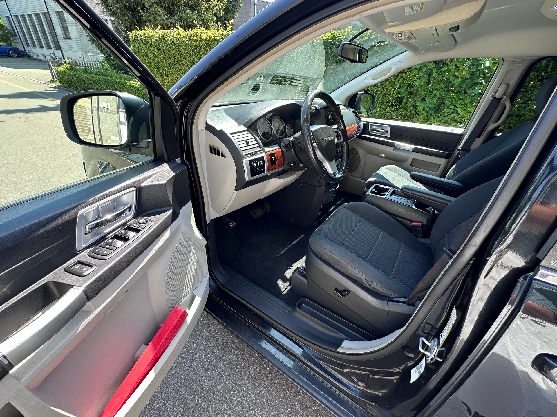 CHRYSLER Grand Voyager 2.8 CRD LX Automatic-image-7