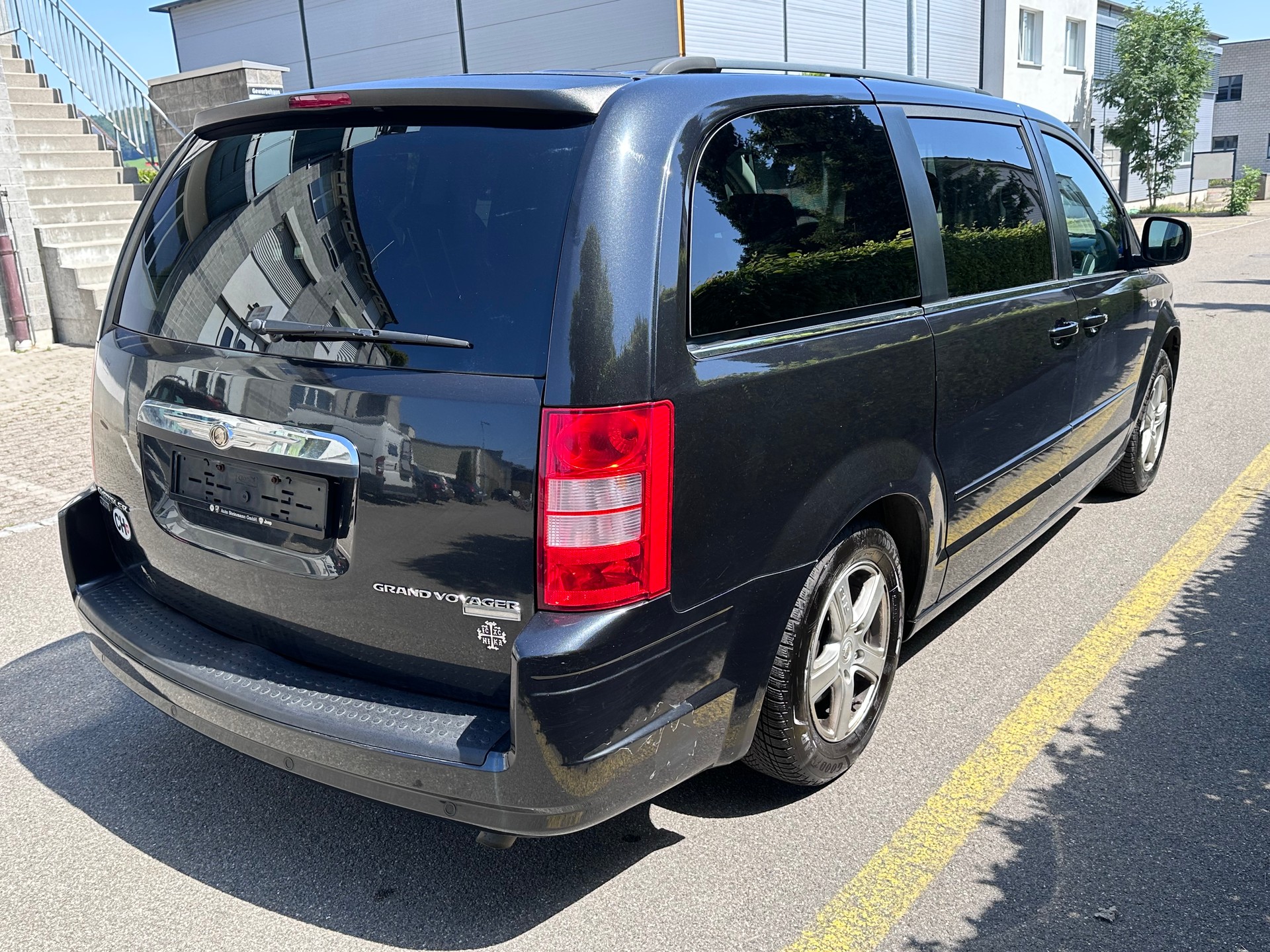 CHRYSLER Grand Voyager 2.8 CRD LX Automatic-image-3