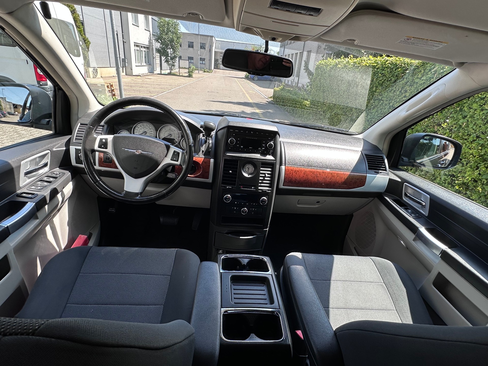 CHRYSLER Grand Voyager 2.8 CRD LX Automatic-image-11