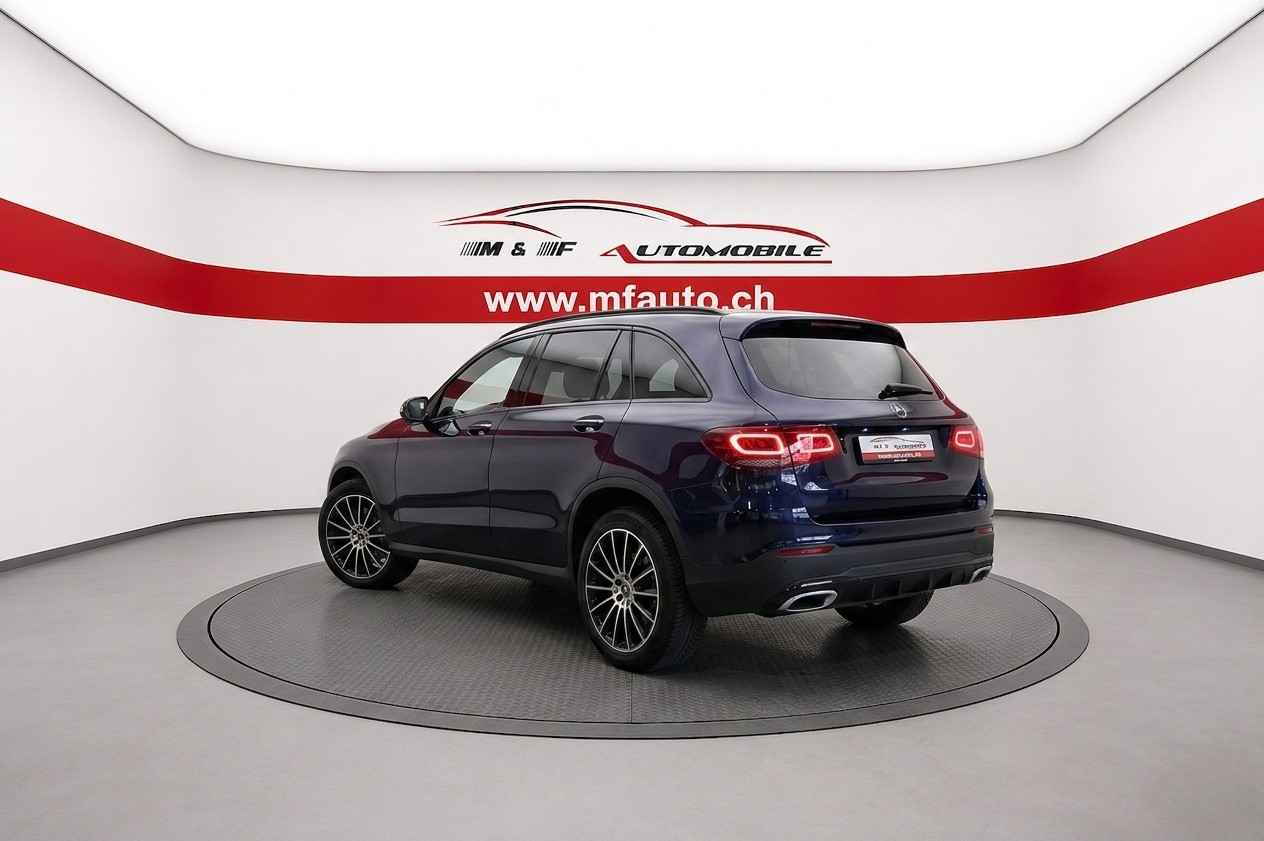 MERCEDES-BENZ GLC 300 e AMG Line 4m CH FAHRZEUG-image-3