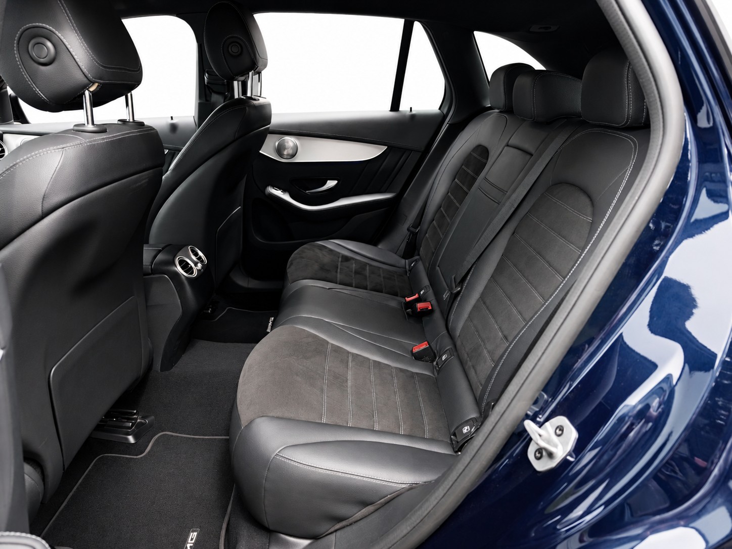 MERCEDES-BENZ GLC 300 e AMG Line 4m CH FAHRZEUG-image-16
