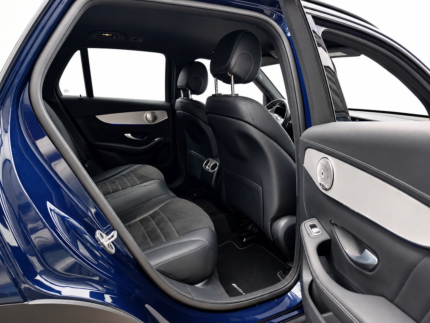 MERCEDES-BENZ GLC 300 e AMG Line 4m CH FAHRZEUG-image-18