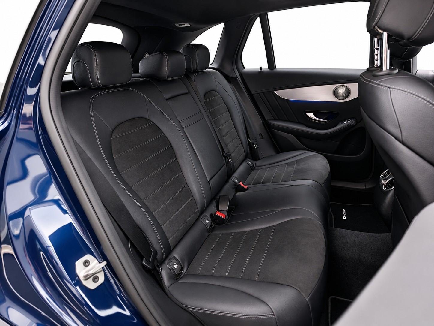 MERCEDES-BENZ GLC 300 e AMG Line 4m CH FAHRZEUG-image-19