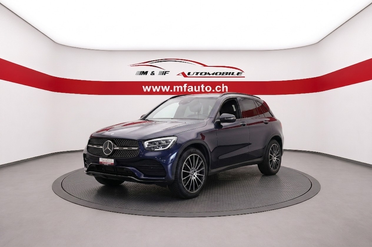 MERCEDES-BENZ GLC 300 e AMG Line 4m CH FAHRZEUG-image-0