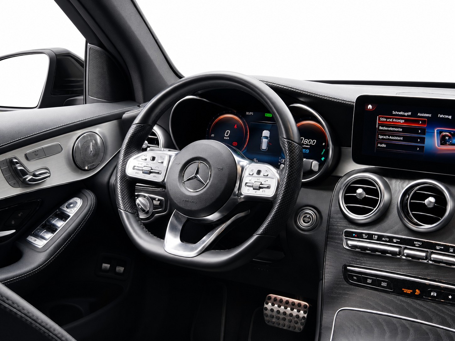 MERCEDES-BENZ GLC 300 e AMG Line 4m CH FAHRZEUG-image-13