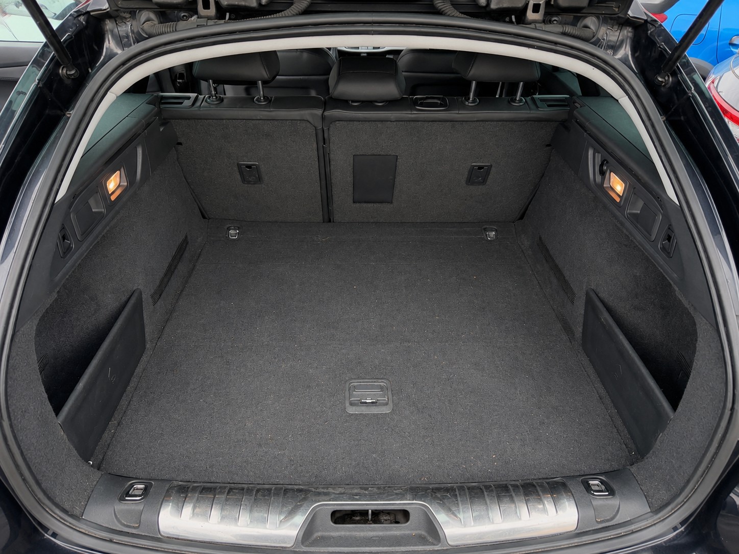 PEUGEOT 508 SW 2.0 HDI Active Automatic-image-14