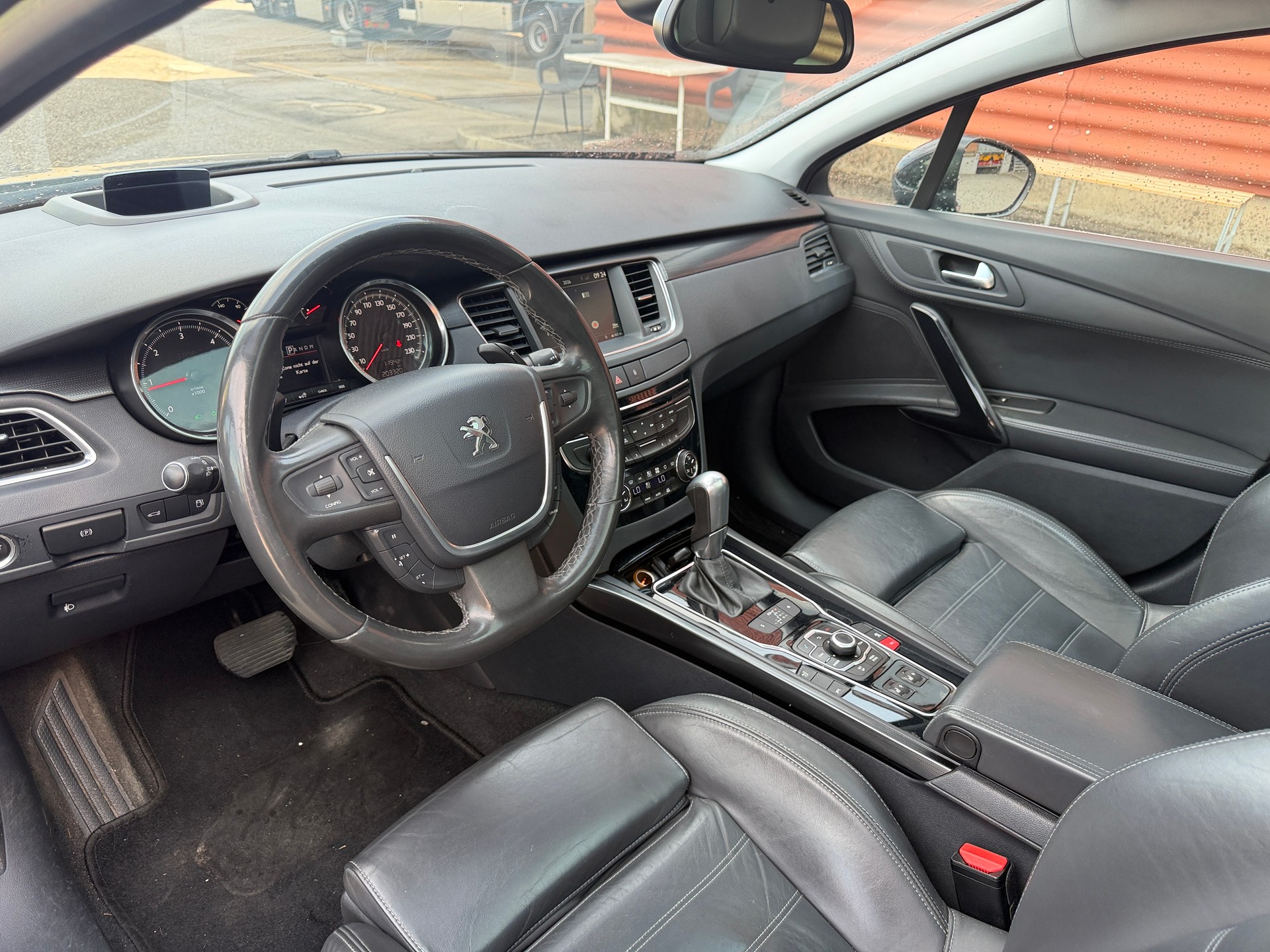PEUGEOT 508 SW 2.0 HDI Active Automatic-image-8