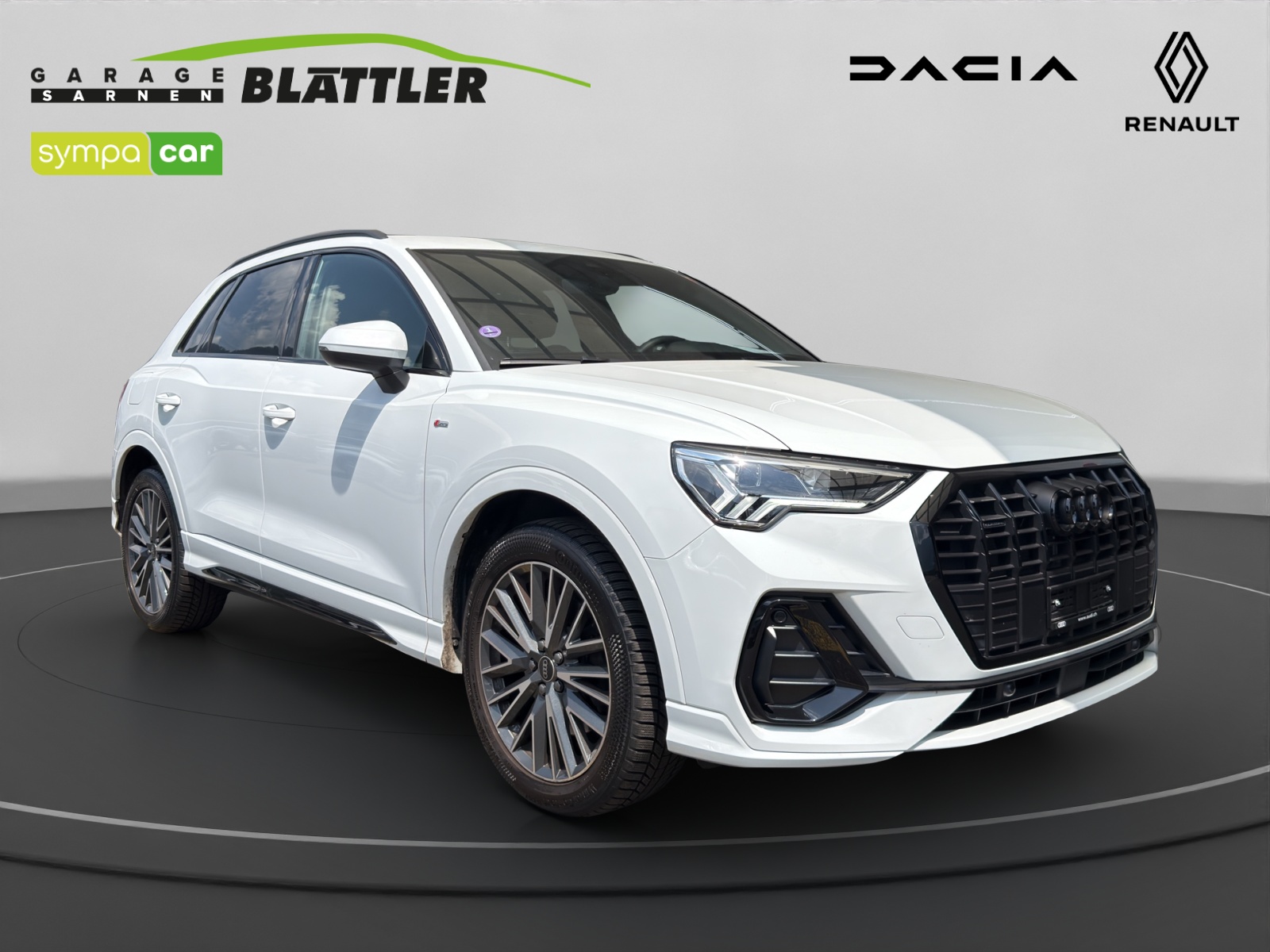 AUDI Q3 2.0 40 TFSI S line quattro S-Tronic-image-3