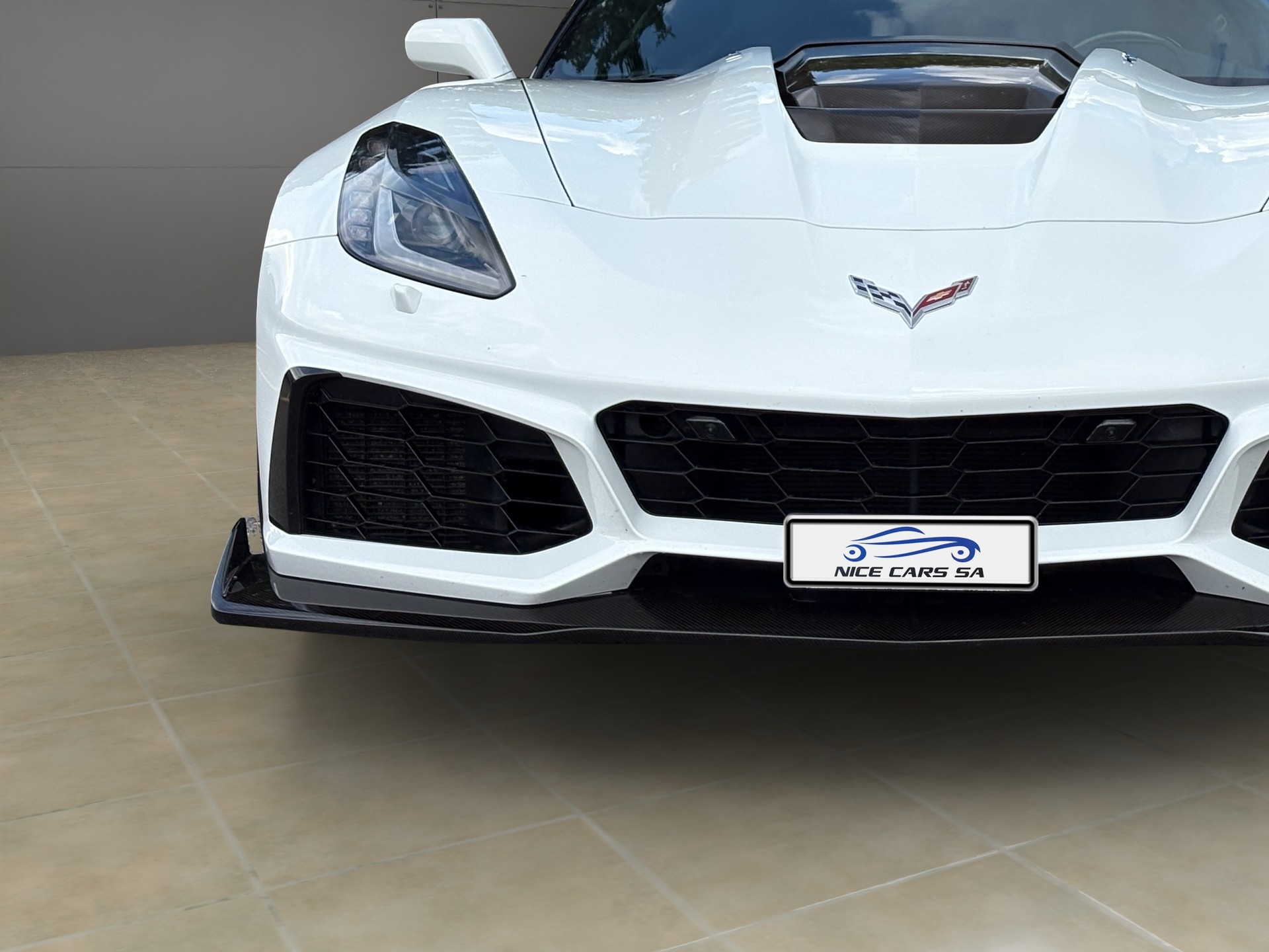 CHEVROLET Corvette ZR1-image-10