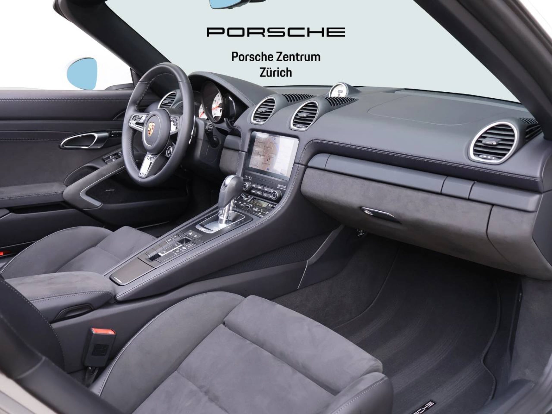 PORSCHE 718 Boxster GTS 4.0-image-12