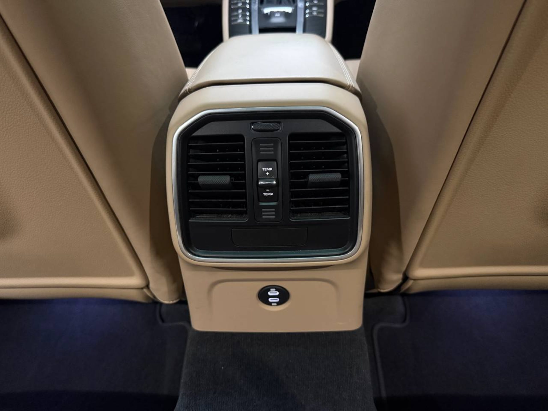 PORSCHE Macan S (MY20)-image-18