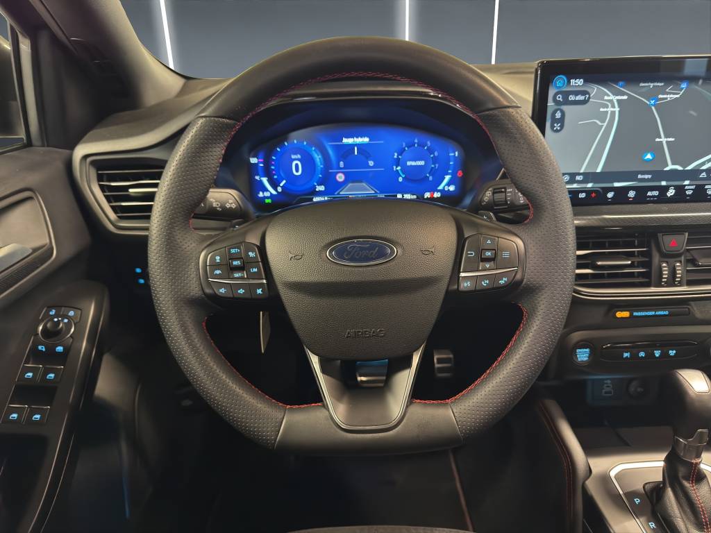 FORD Focus 1.0 MHEV ST-Line X Automat-image-14