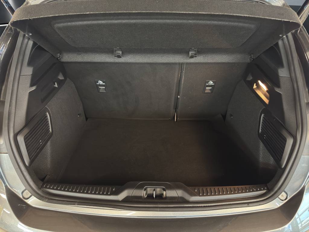 FORD Focus 1.0 MHEV ST-Line X Automat-image-11