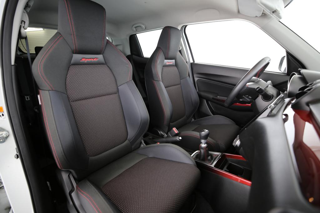 SUZUKI Swift 1.4 T Sport Compact Top-image-10