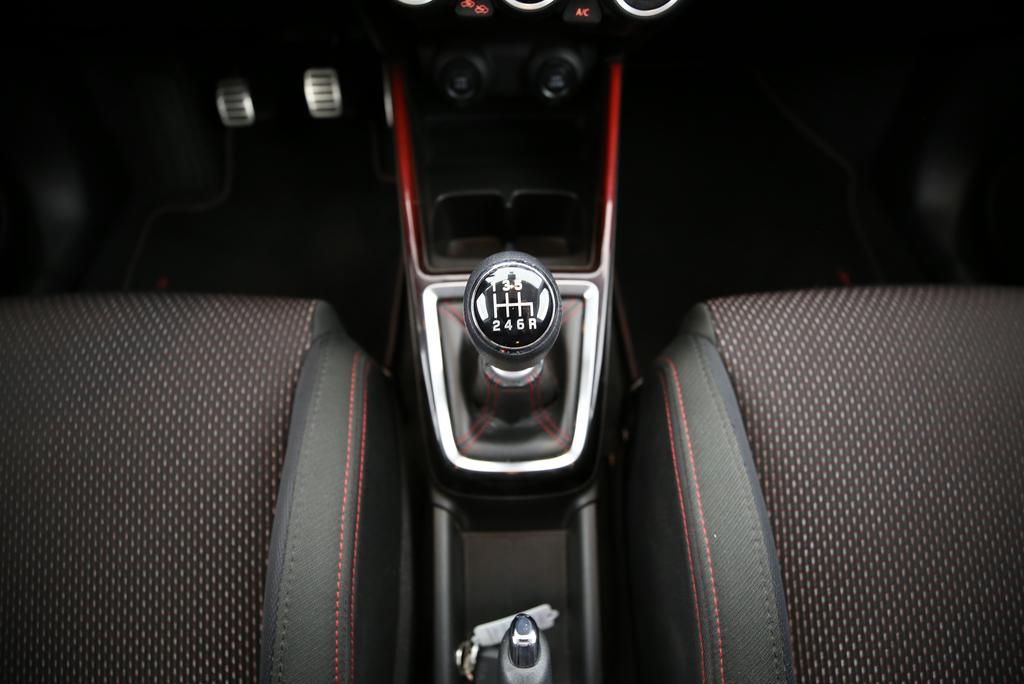SUZUKI Swift 1.4 T Sport Compact Top-image-7