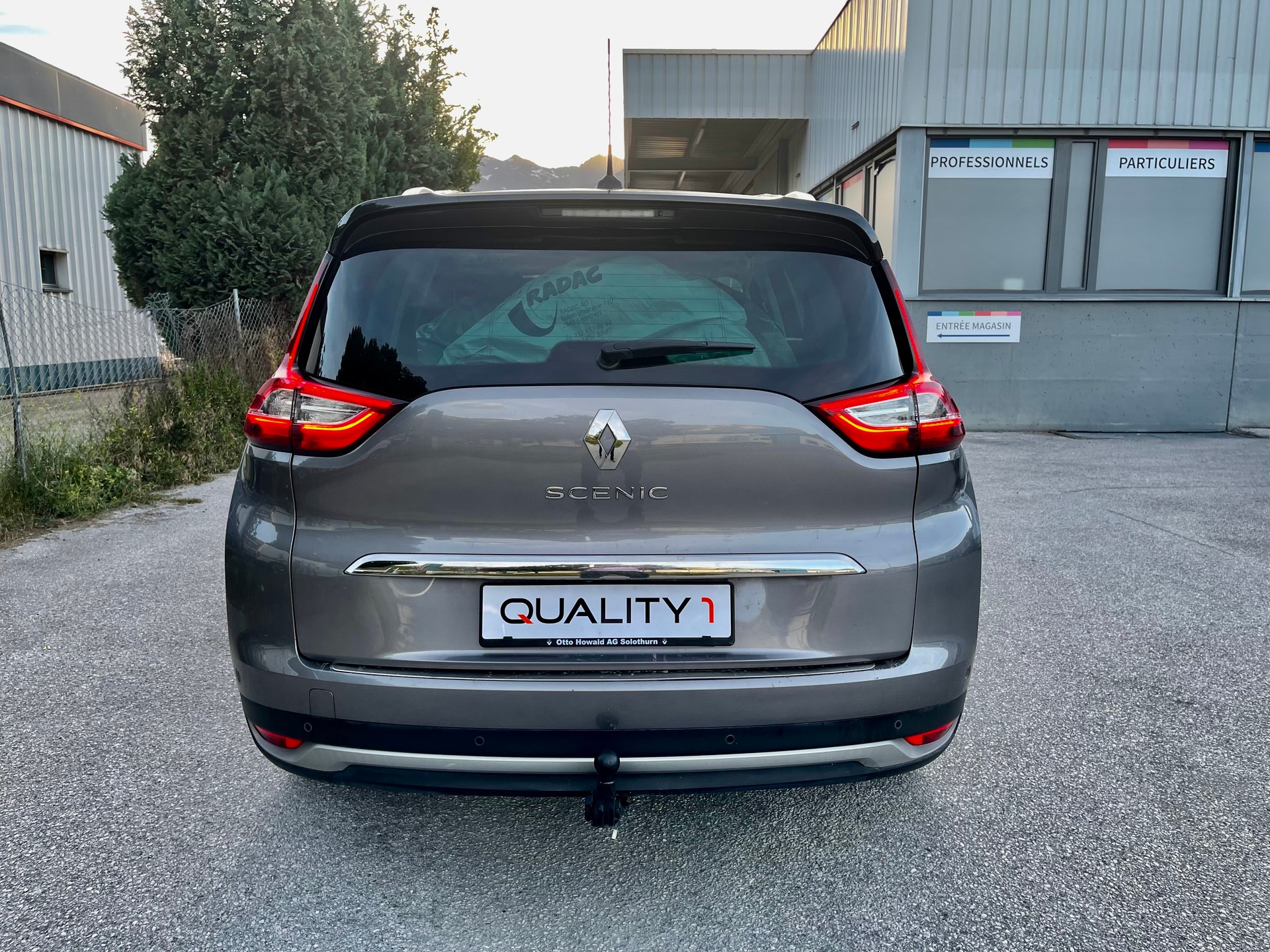 RENAULT Grand Scénic 1.6 dCi Bose EDC-image-2