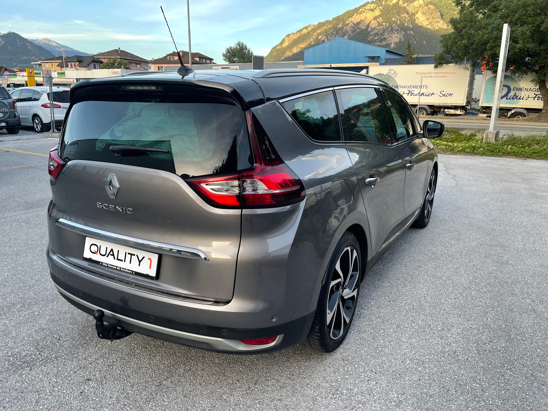 RENAULT Grand Scénic 1.6 dCi Bose EDC-image-16
