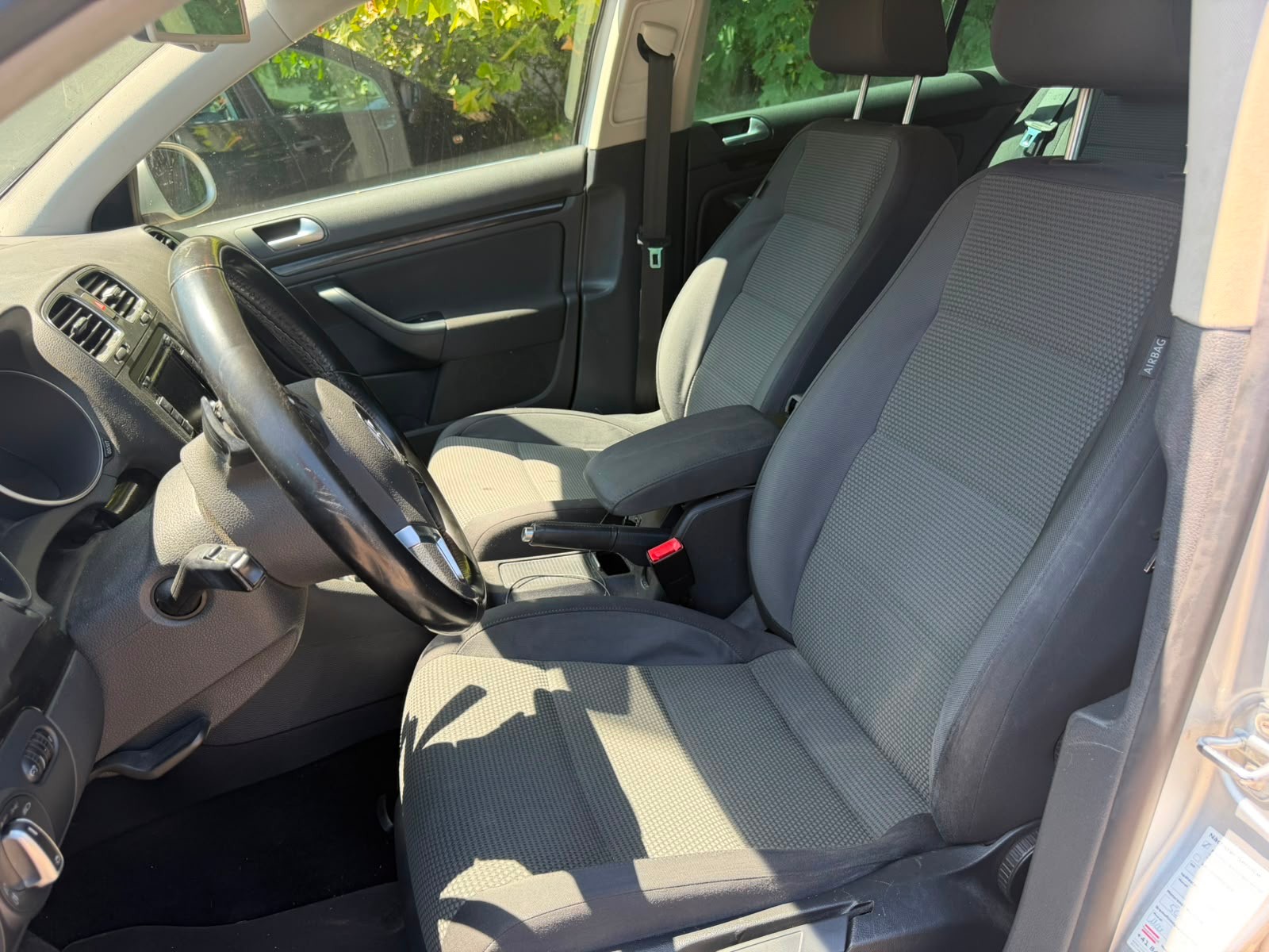 VW Golf Variant 1.4 TSI Comfortline DSG-image-9