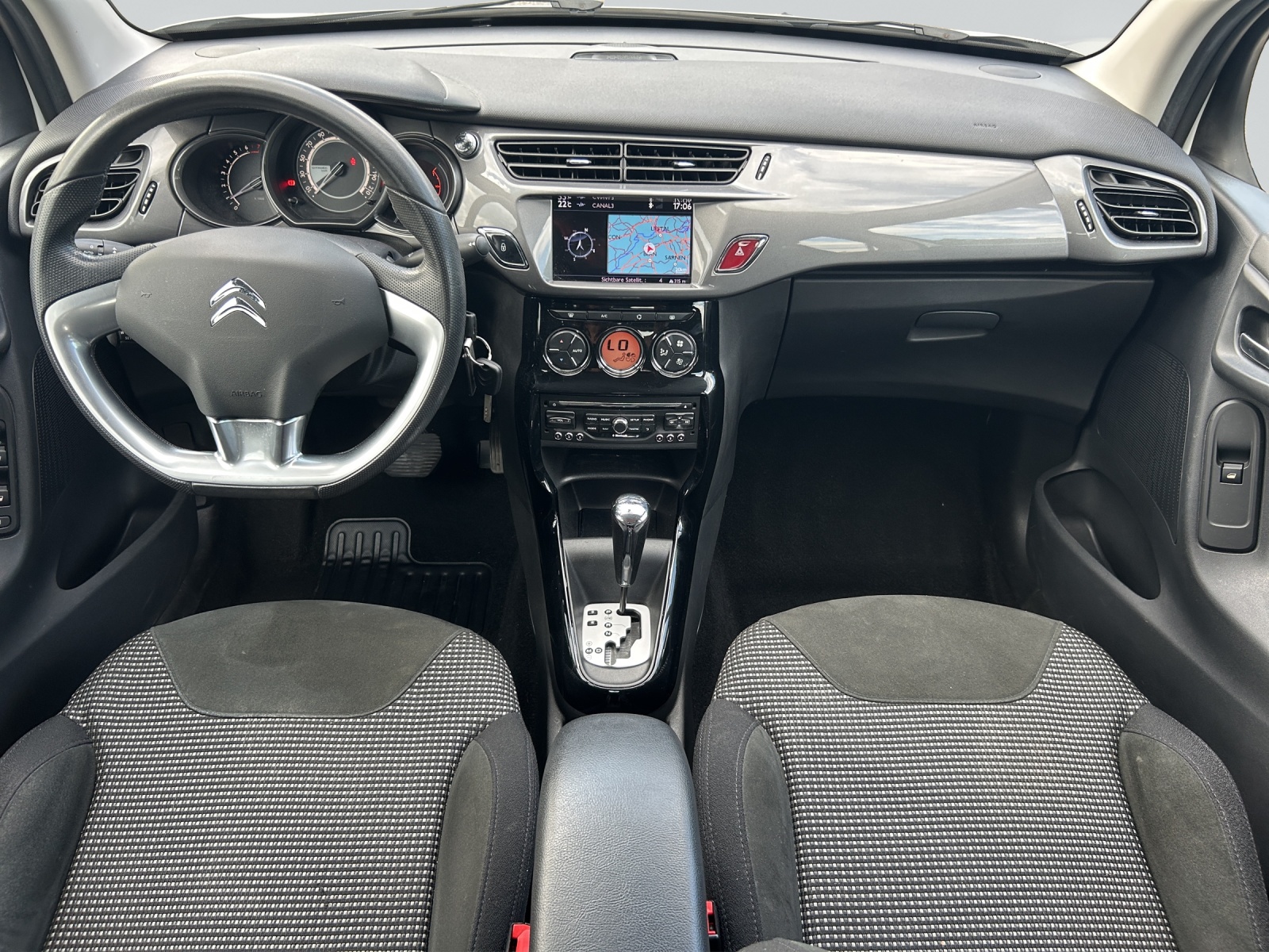 CITROEN C3 1.6 VTi Exclusive-image-11