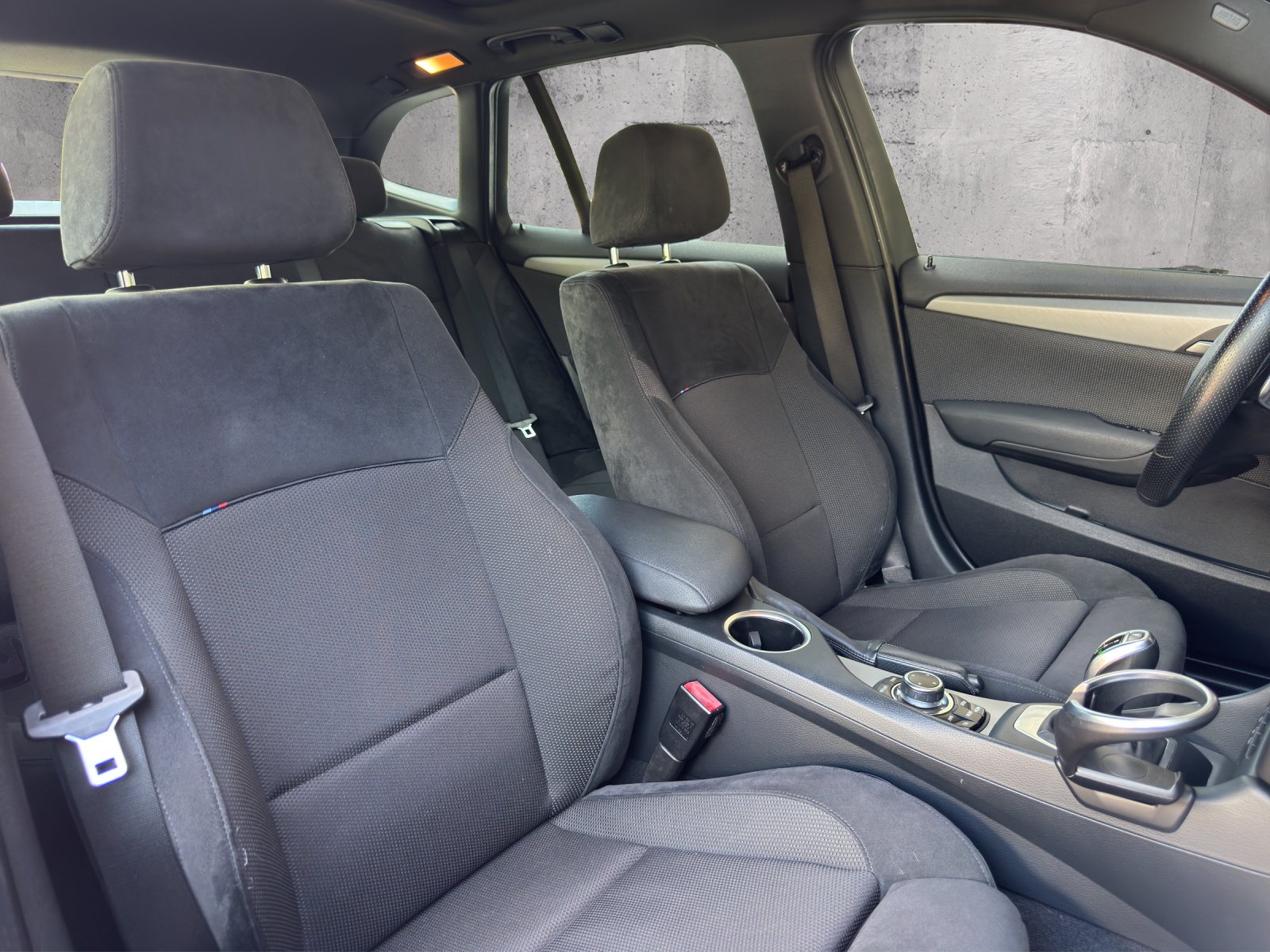 BMW X1 xDrive 20d Steptronic M Sportpaket-image-13