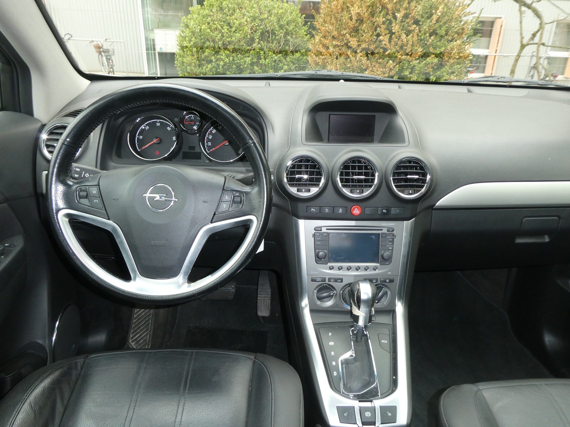 OPEL Antara 2.2 CDTi Cosmo 4WD Automatic-image-5