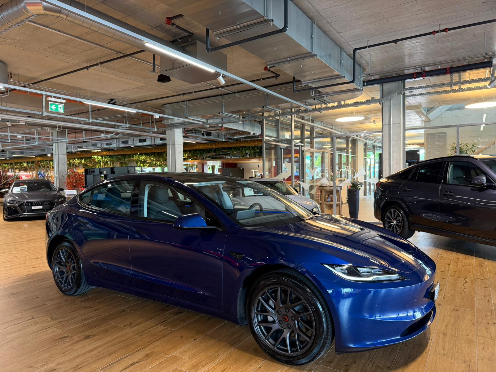 TESLA Model 3 RWD-image-5