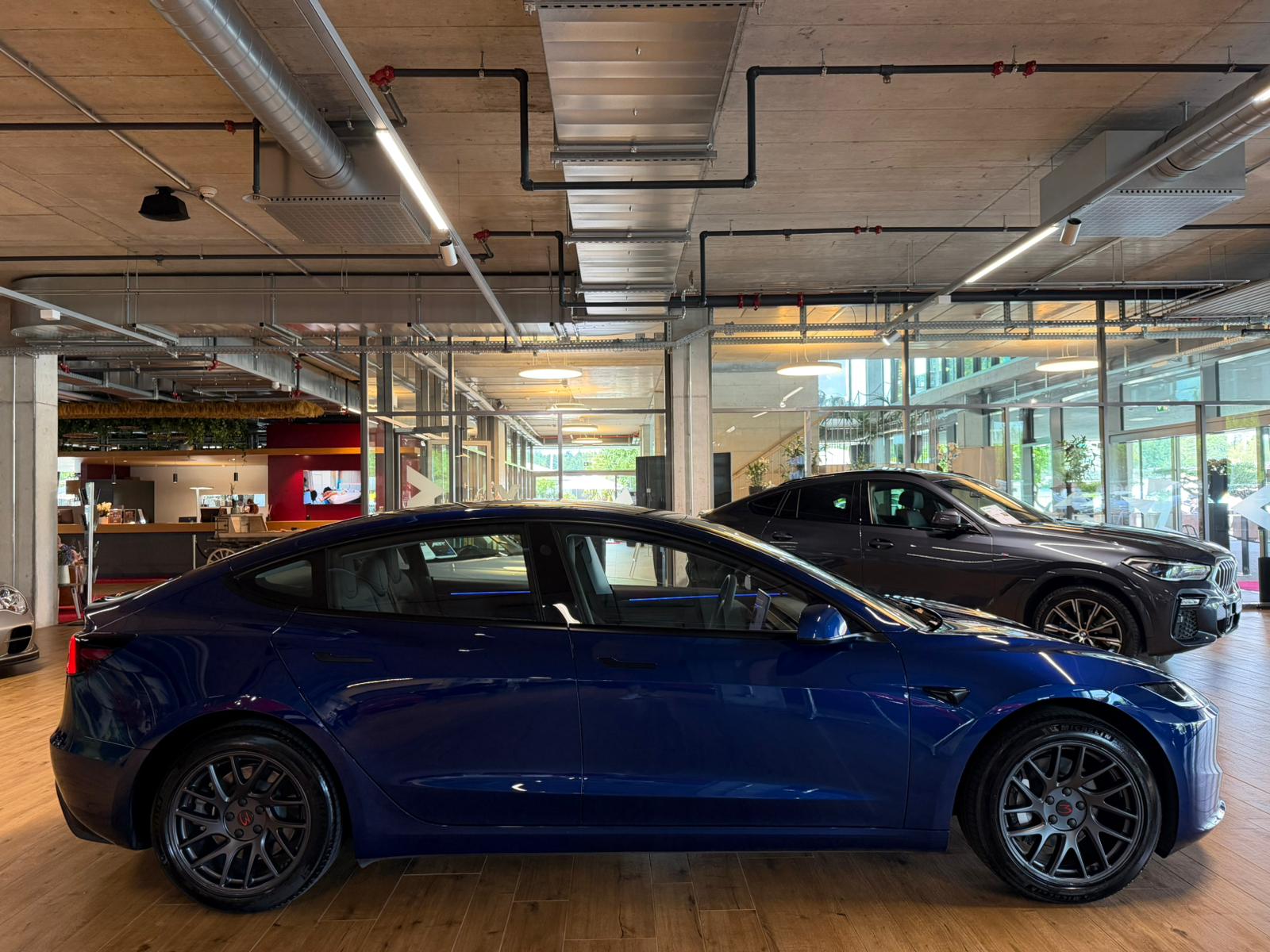 TESLA Model 3 RWD-image-6