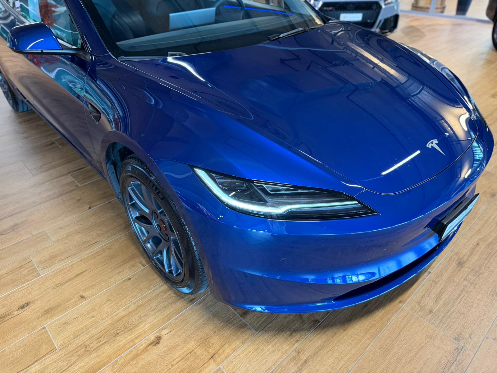 TESLA Model 3 RWD-image-3