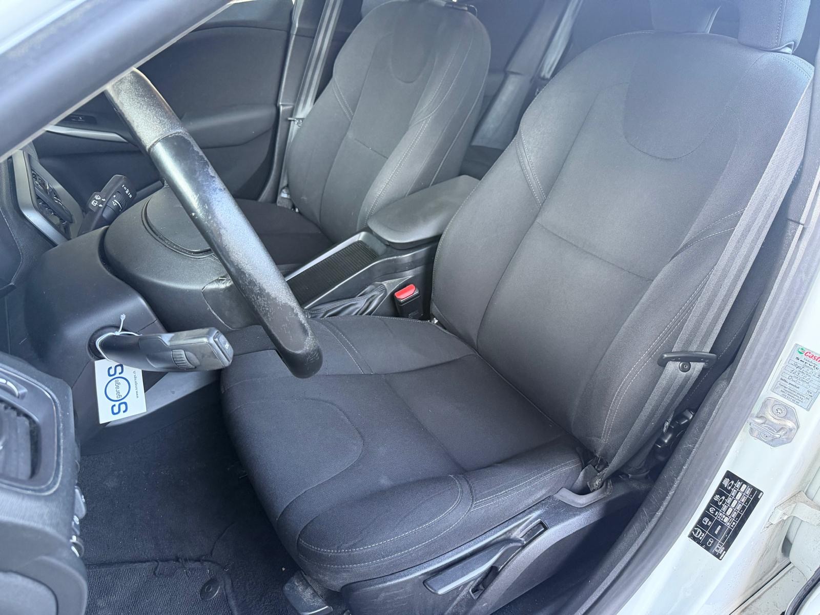 VOLVO V40 D2 Dynamic Edition Geartronic-image-6