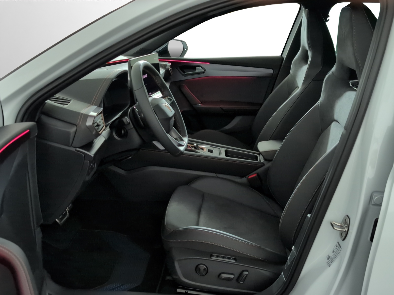 CUPRA LEON ST 1.5 eTSI Prime Edition DSG-image-5
