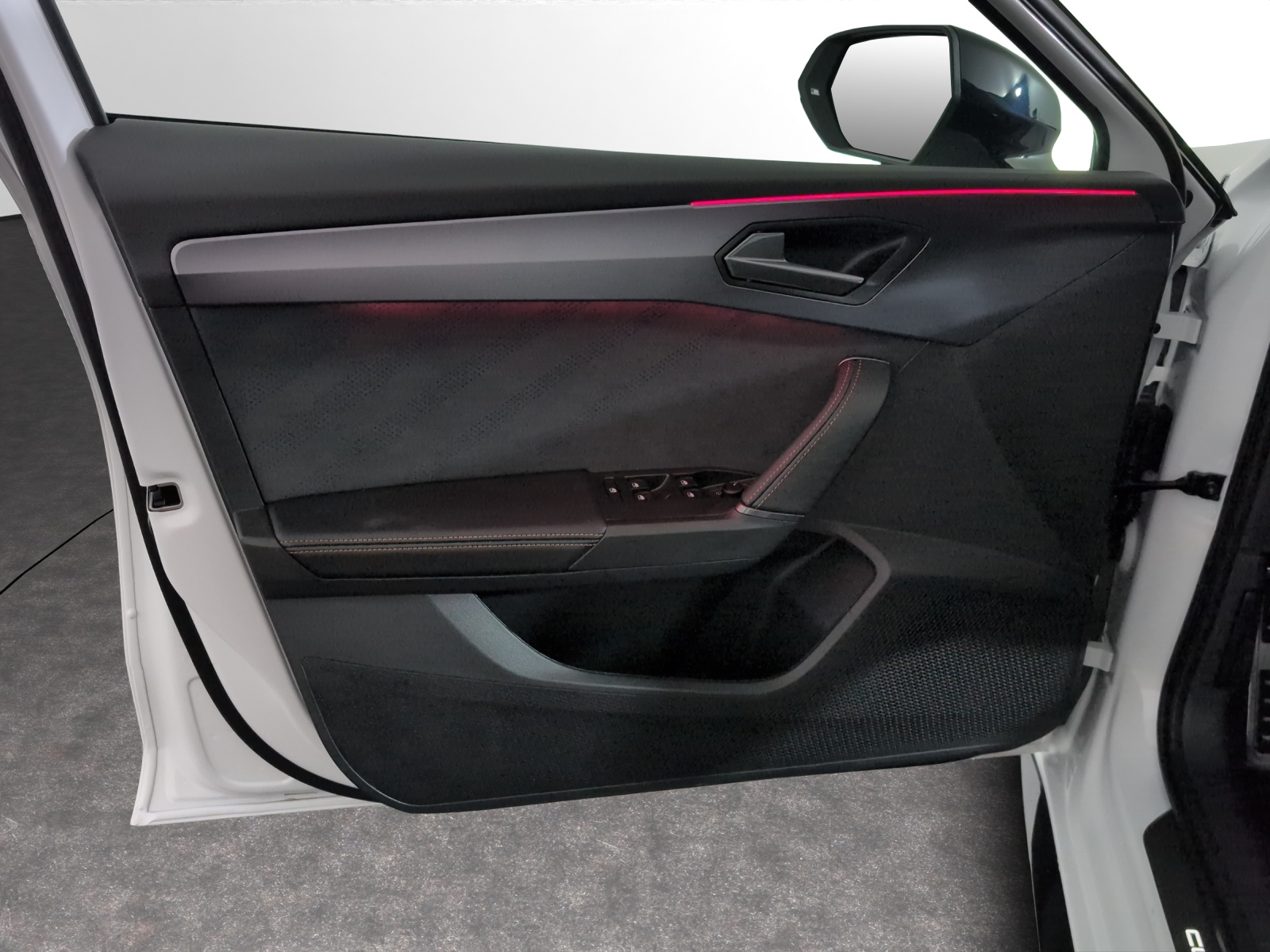 CUPRA LEON ST 1.5 eTSI Prime Edition DSG-image-13