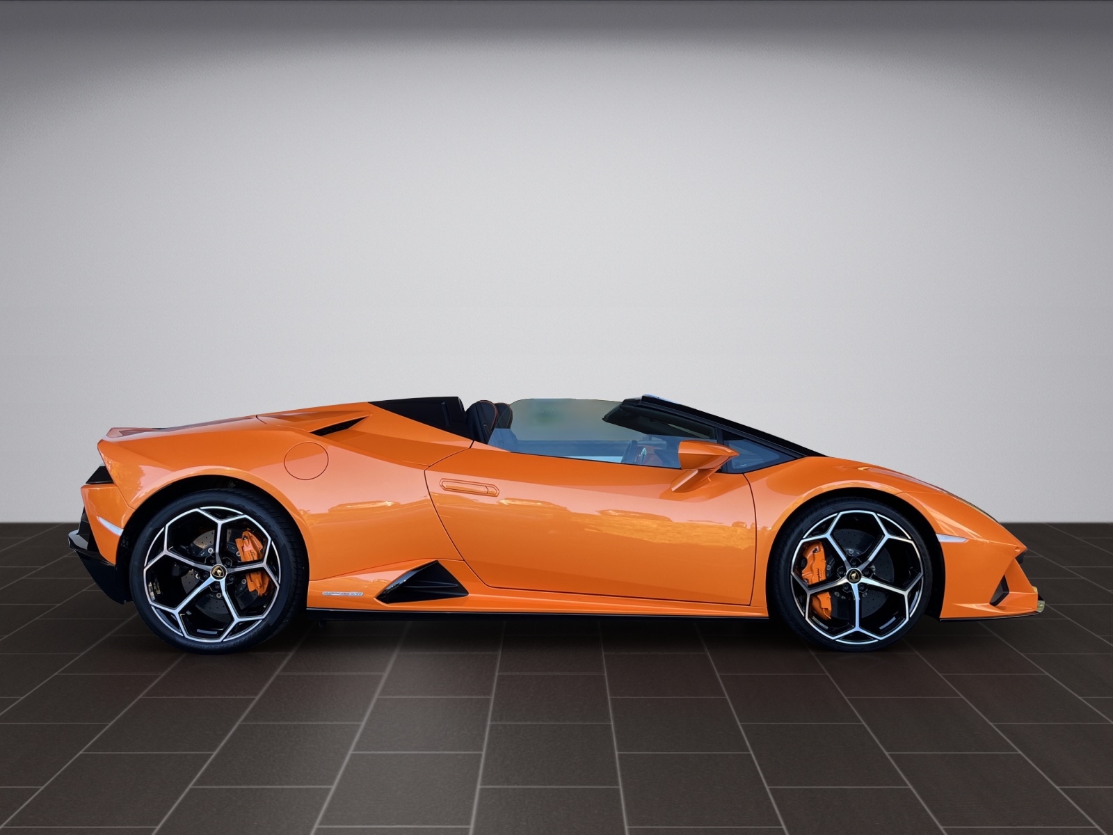 LAMBORGHINI Huracan EVO Spyder MY21-image-1