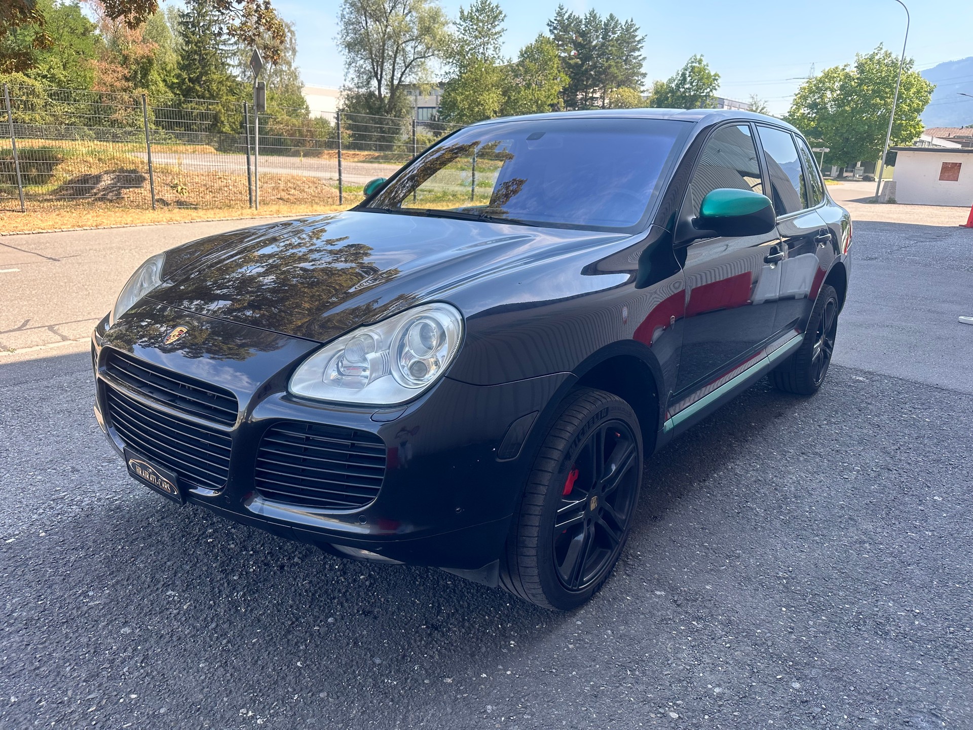PORSCHE Cayenne Turbo-image-2