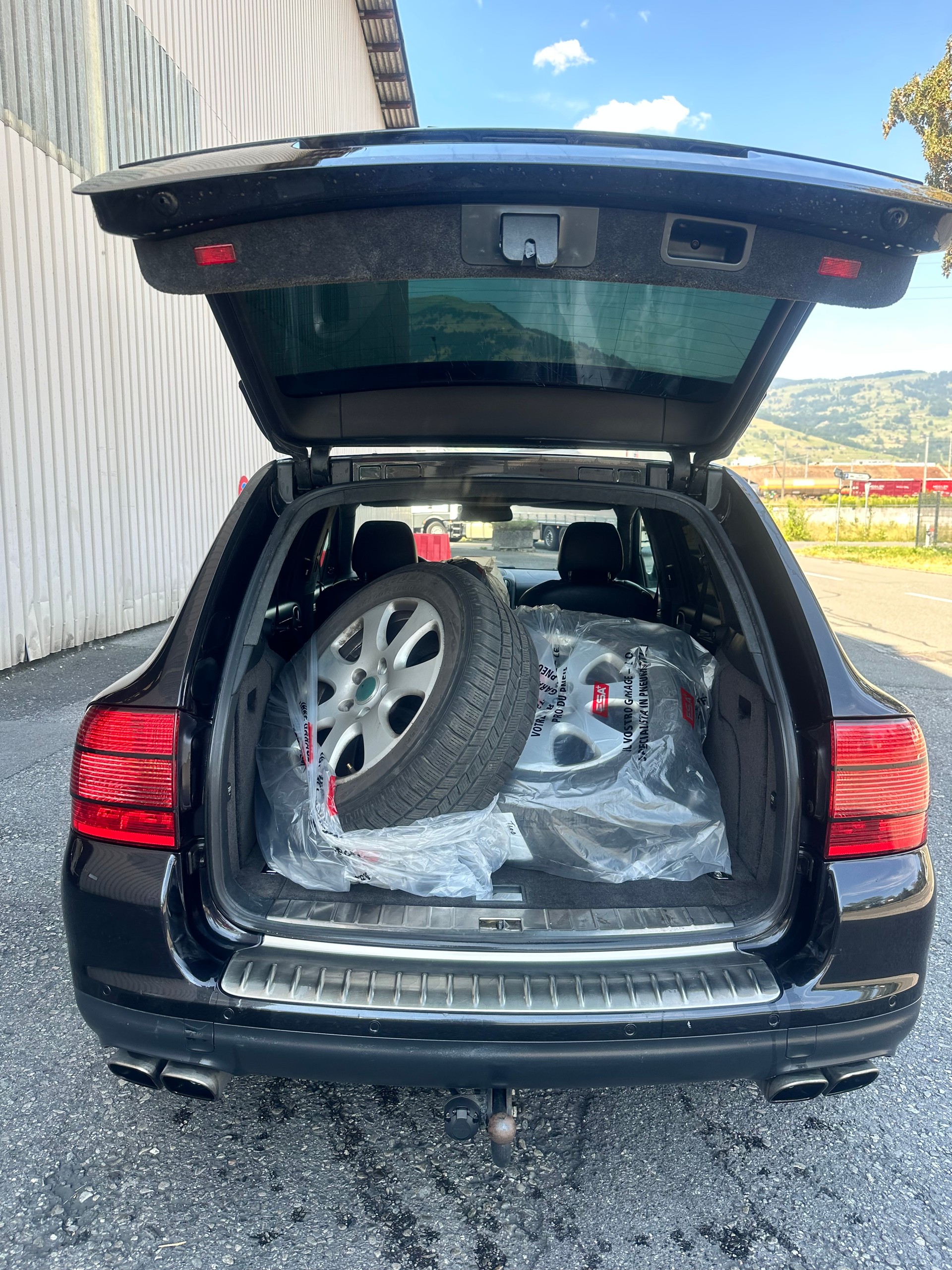 PORSCHE Cayenne Turbo-image-5
