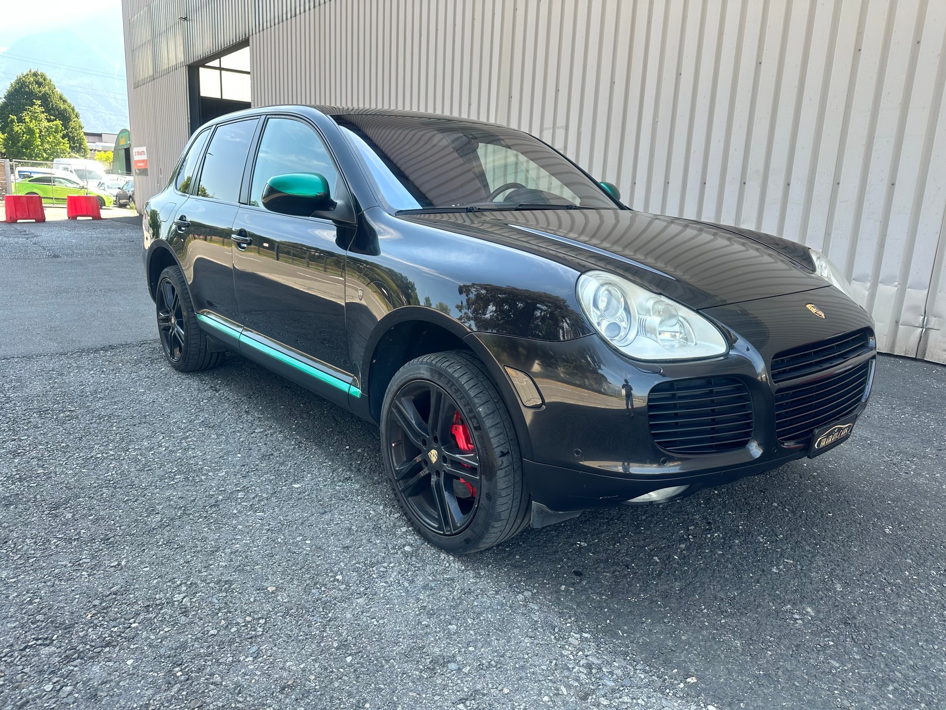 PORSCHE Cayenne Turbo-image-1