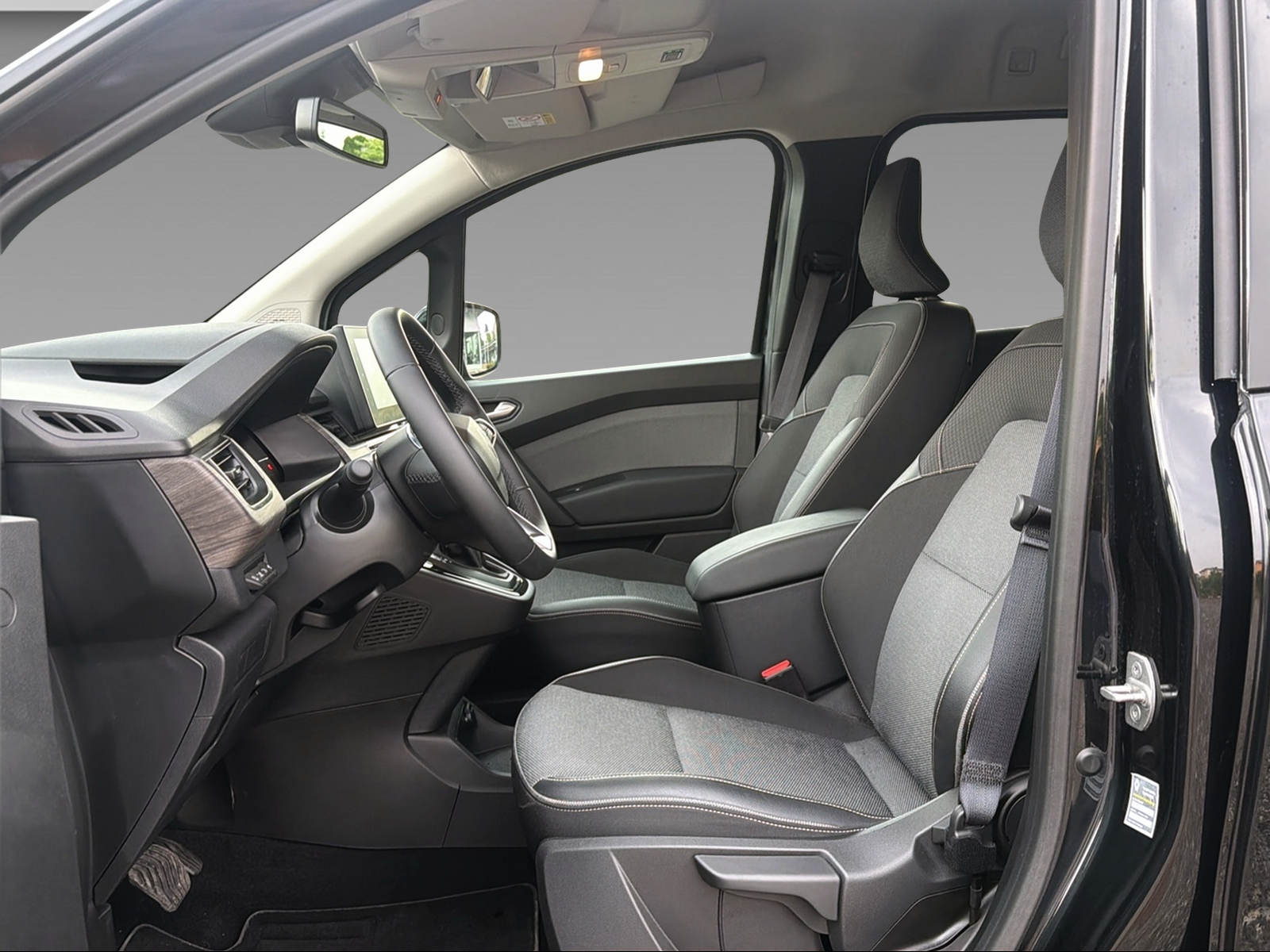 RENAULT Grand Kangoo Kombi 1.3 TCe 130 equilibre-image-12